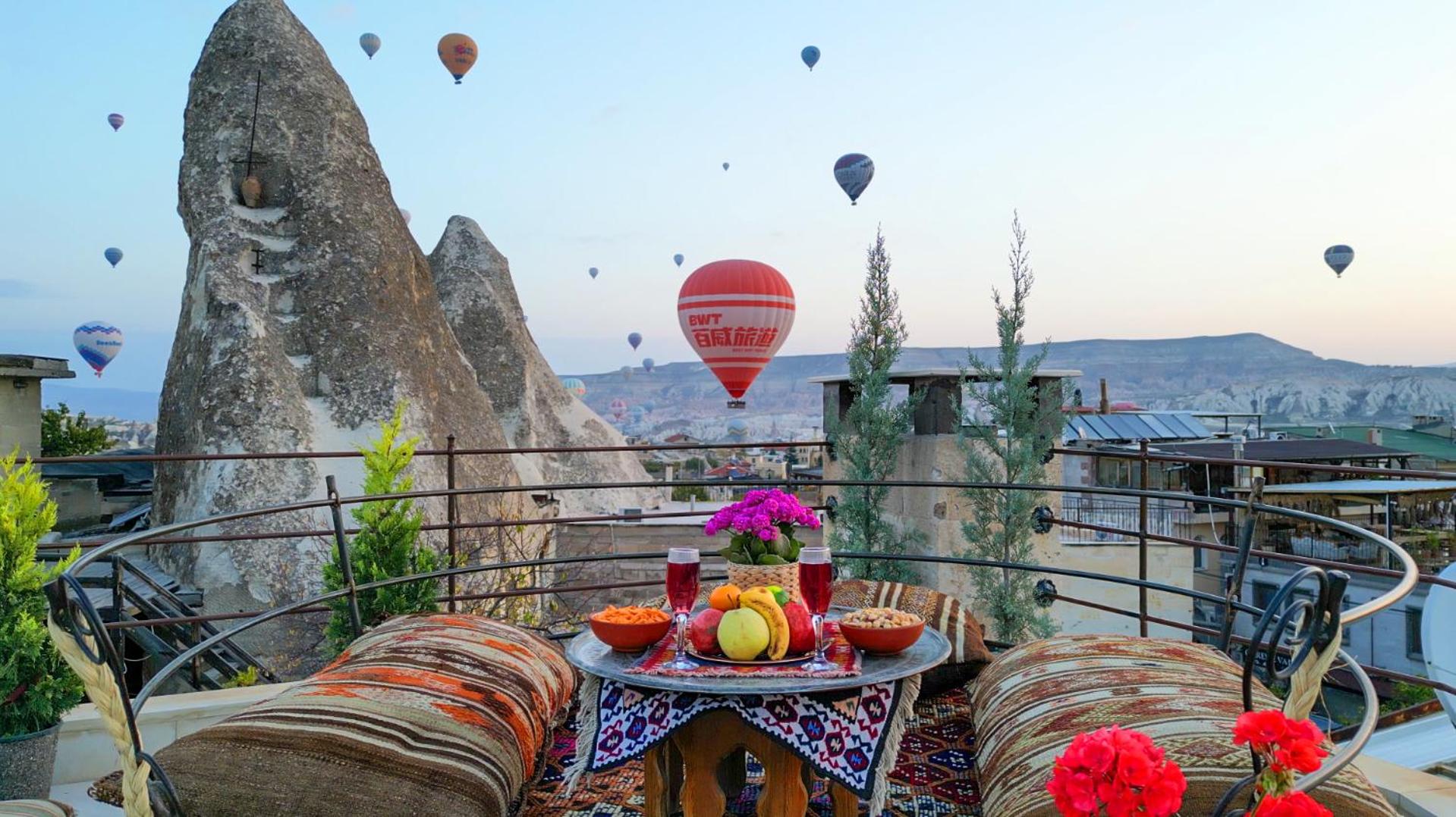 Safran Cave Hotel - Image 55