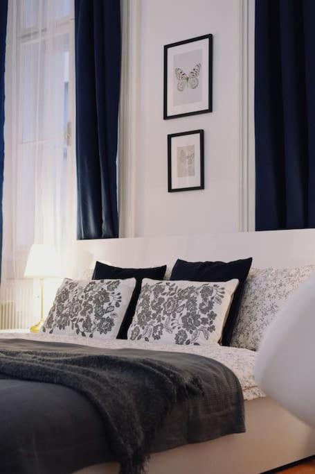 NEW! Mucha 3BDR Flat in HEART of the City Center