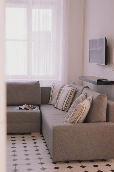 NEW! Mucha 3BDR Flat in HEART of the City Center