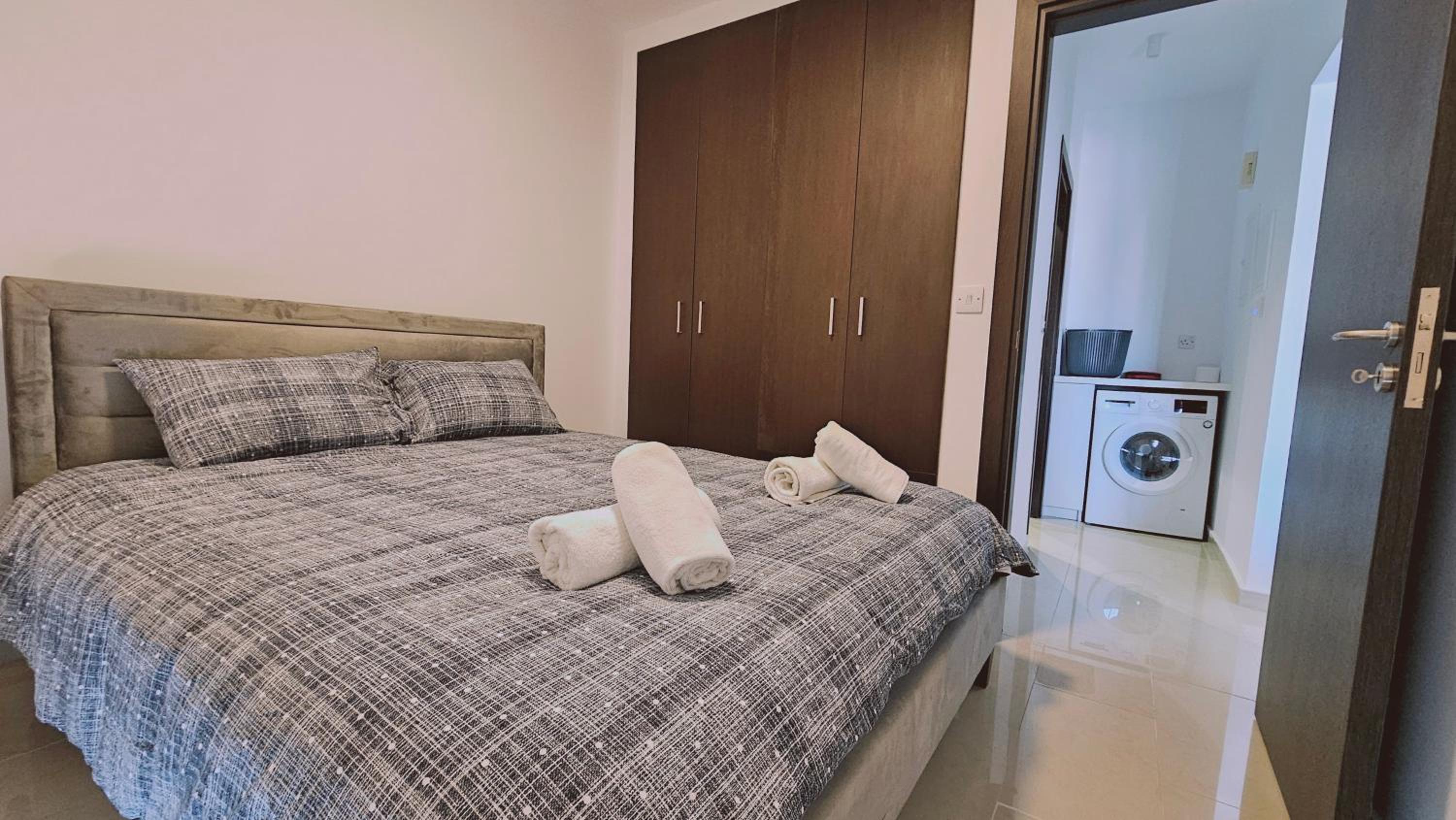 STAY Cosmo City Suites