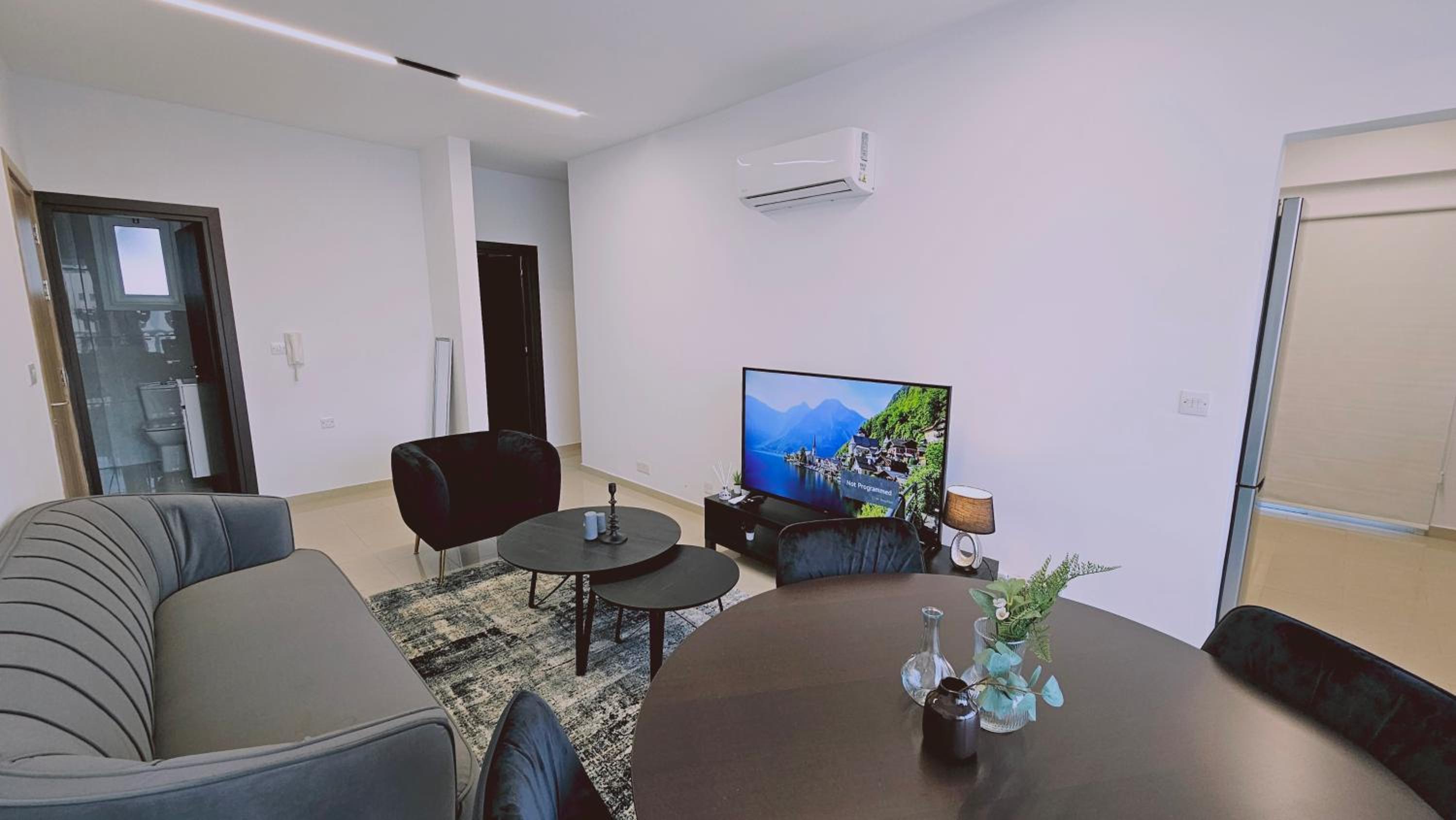 STAY Cosmo City Suites