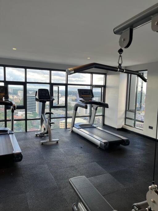 Airy upmarket 2br apartment in Westlands. view 2