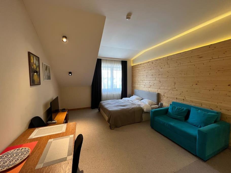 Gudauri Suits - Room 423 view 5