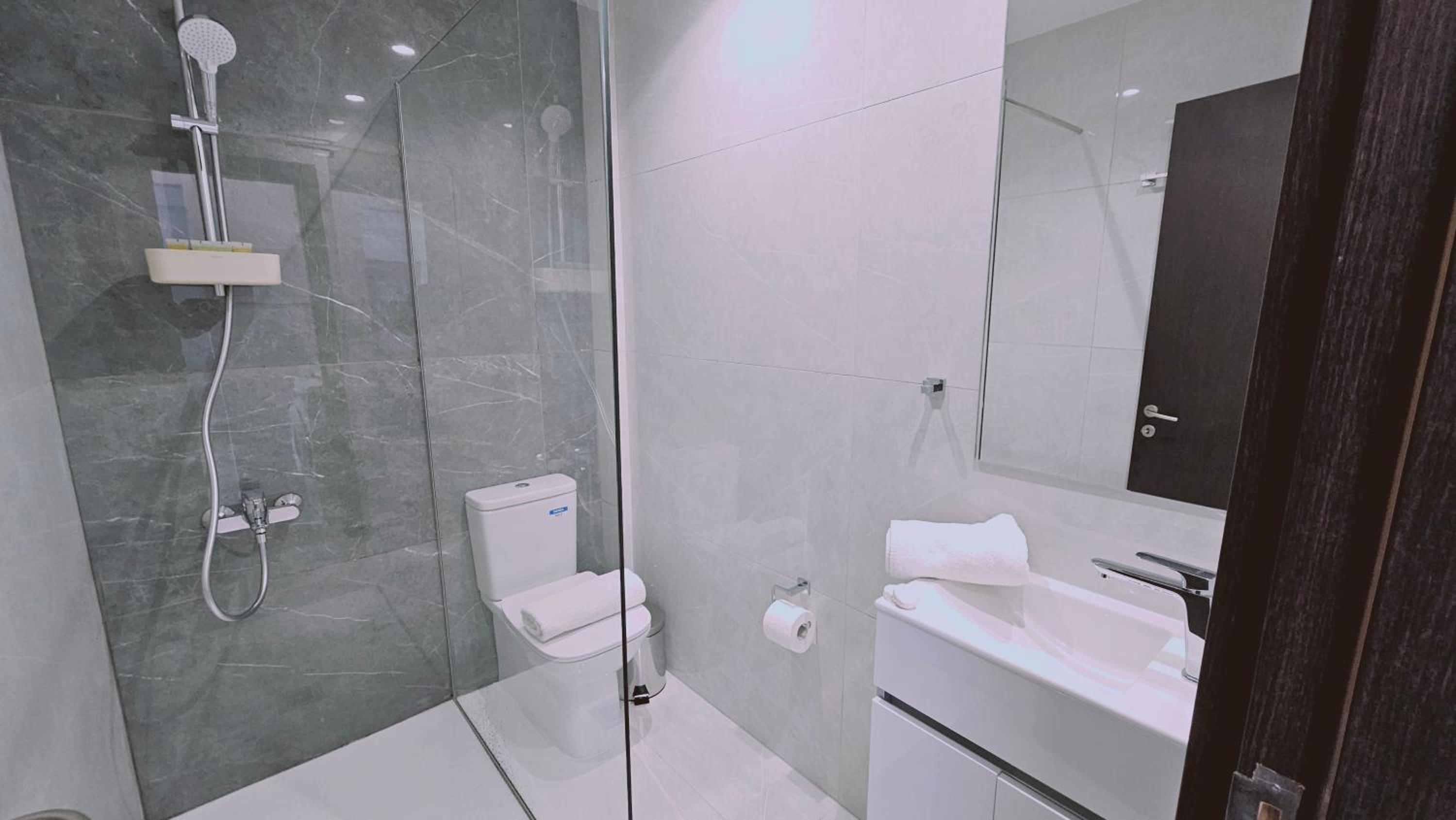 STAY Cosmo City Suites