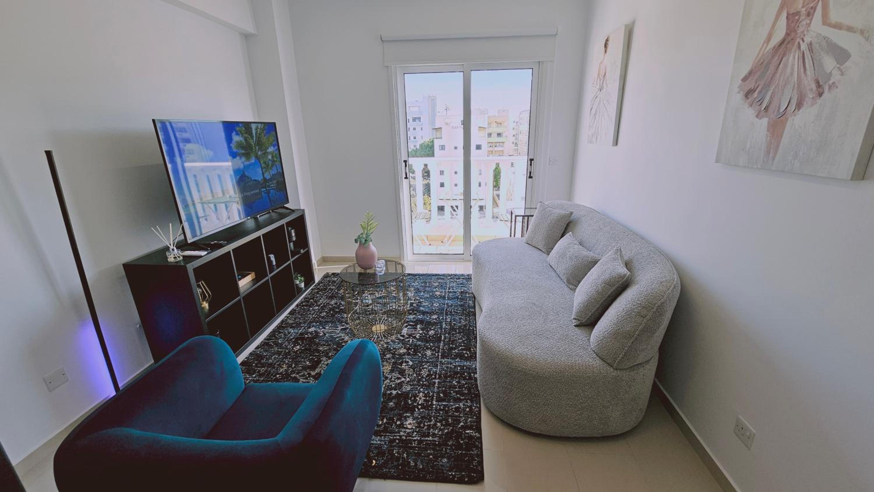 STAY Cosmo City Suites