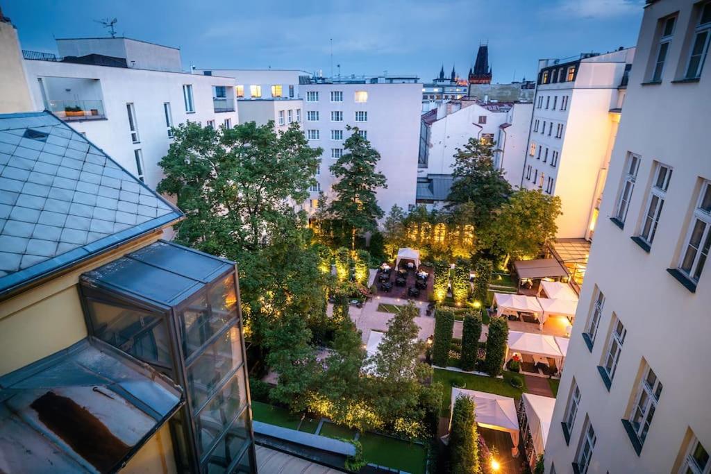 5BR+2Bath Old Town Loft Luxe Brickhouse, A/C