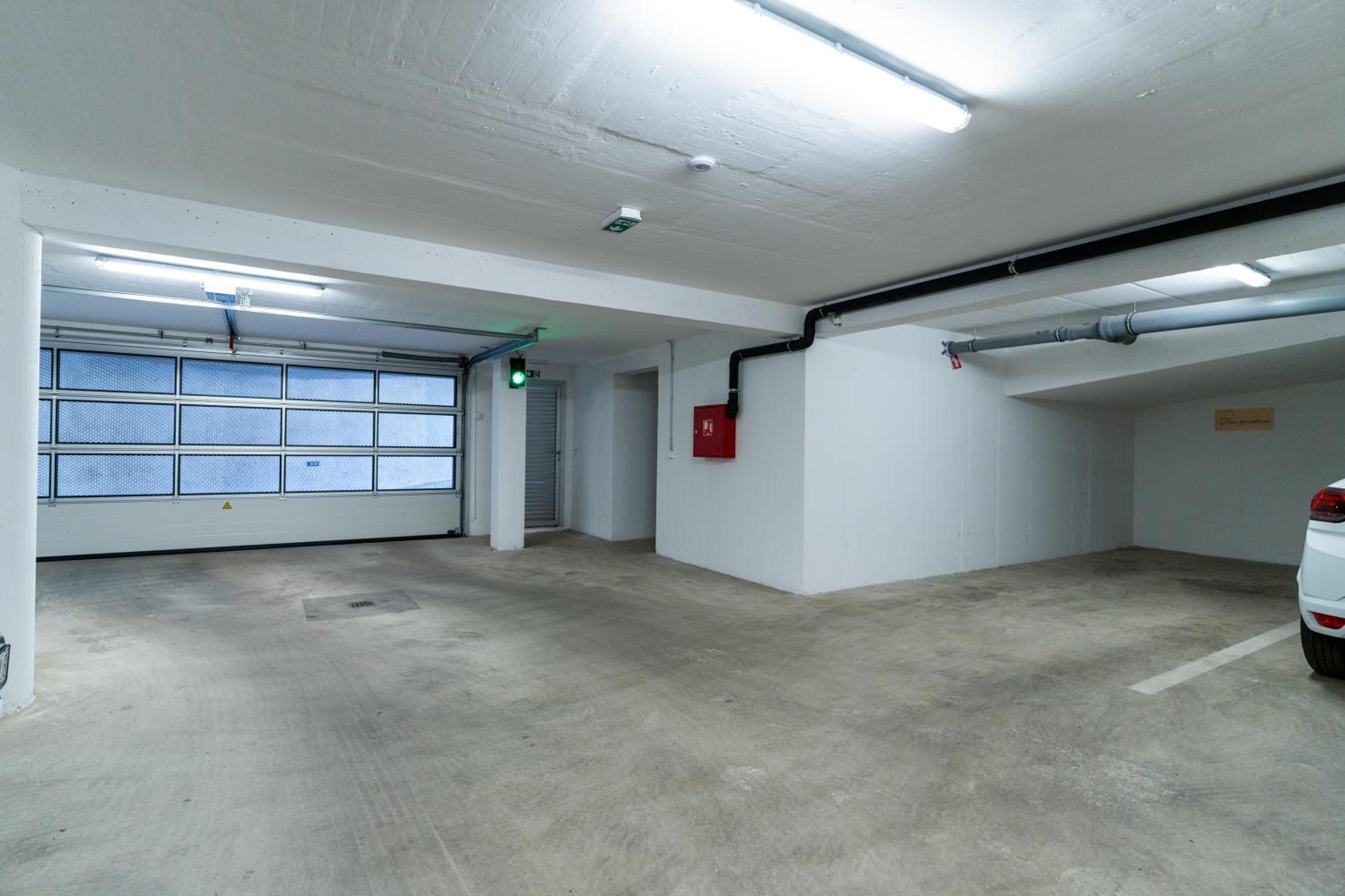 Tres Fenestras Zadar - free private garage parking view 4