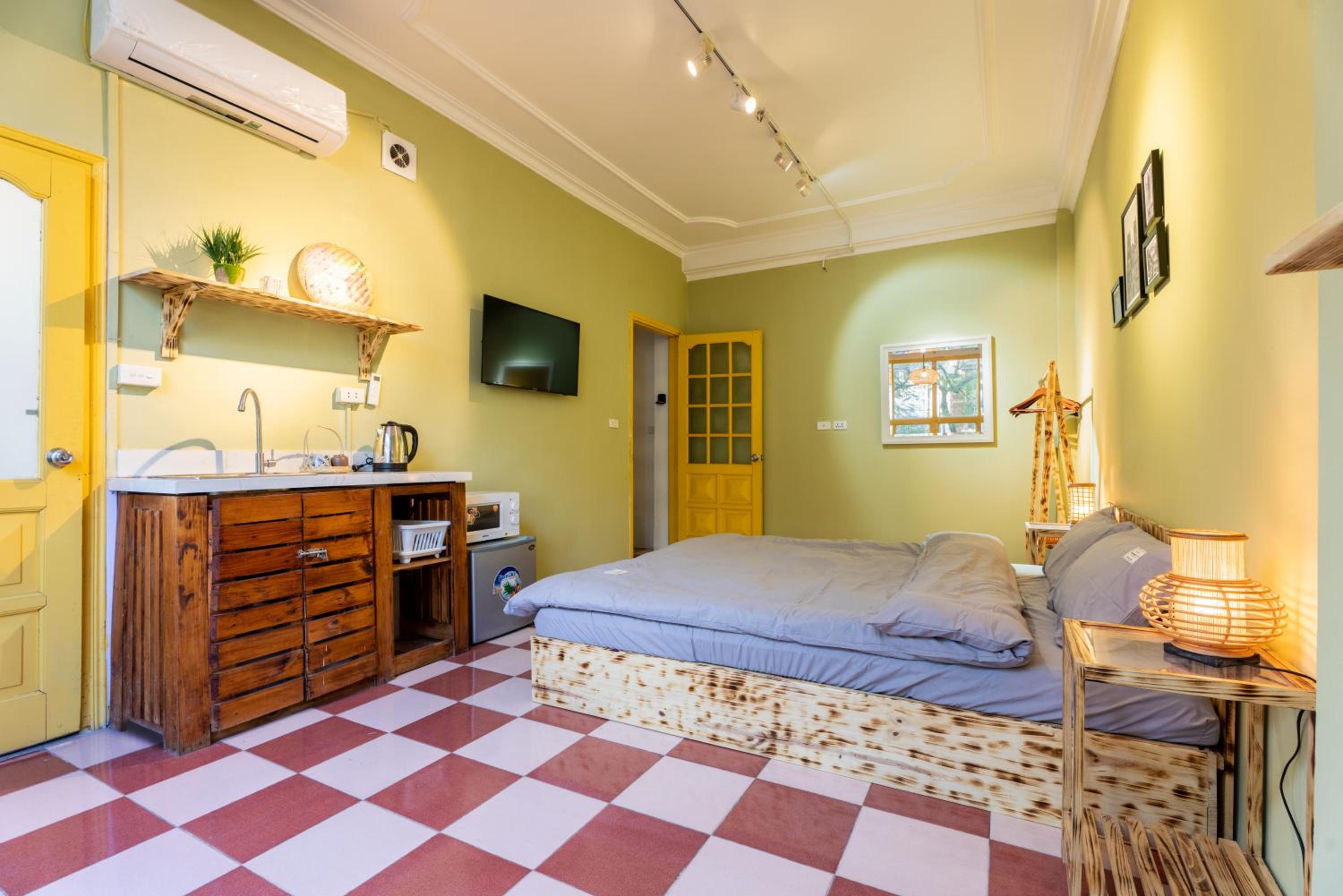 1- Homestay Hanoi- Cozy - Street view - Perfect Location
