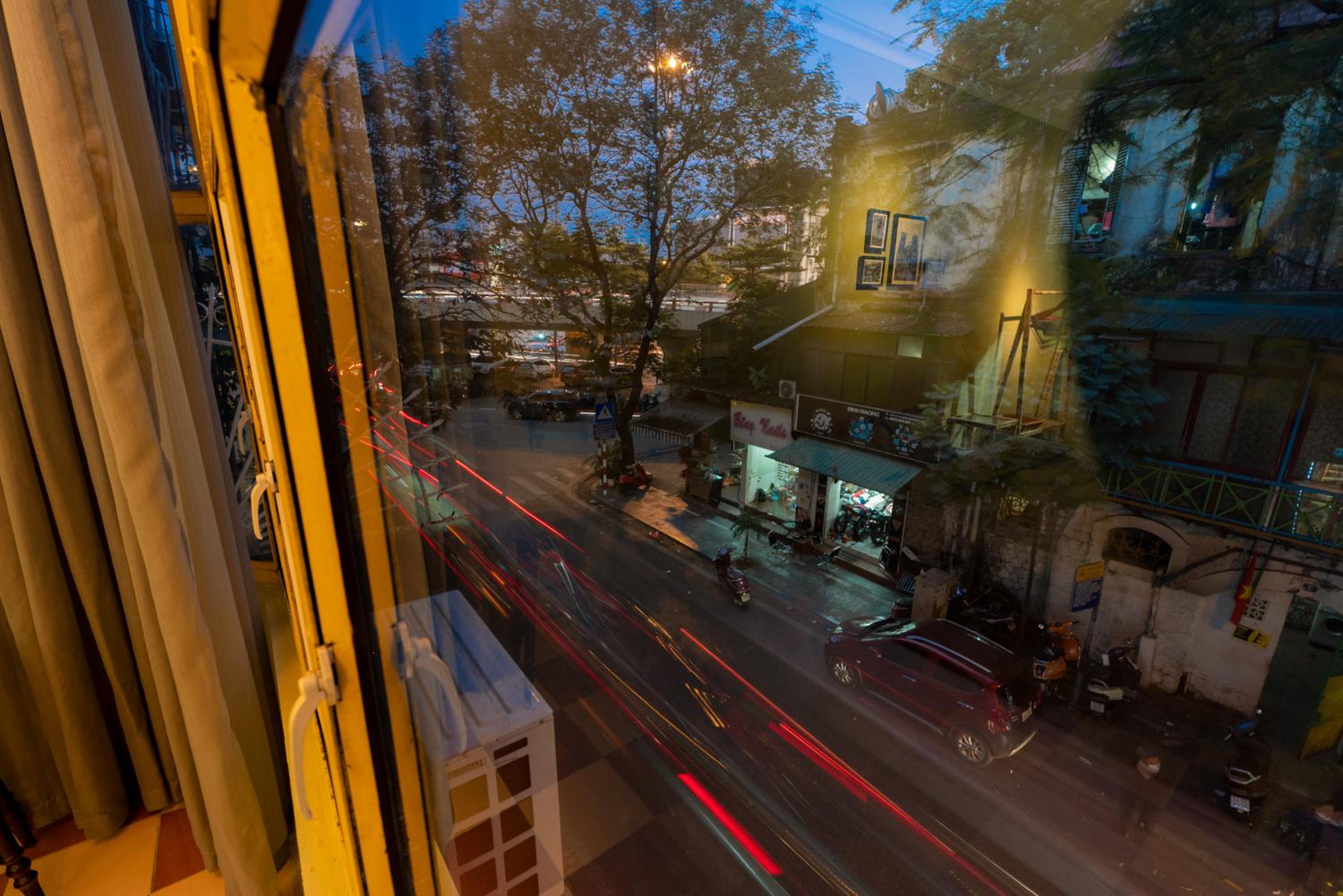 1- Homestay Hanoi- Cozy - Street view - Perfect Location
