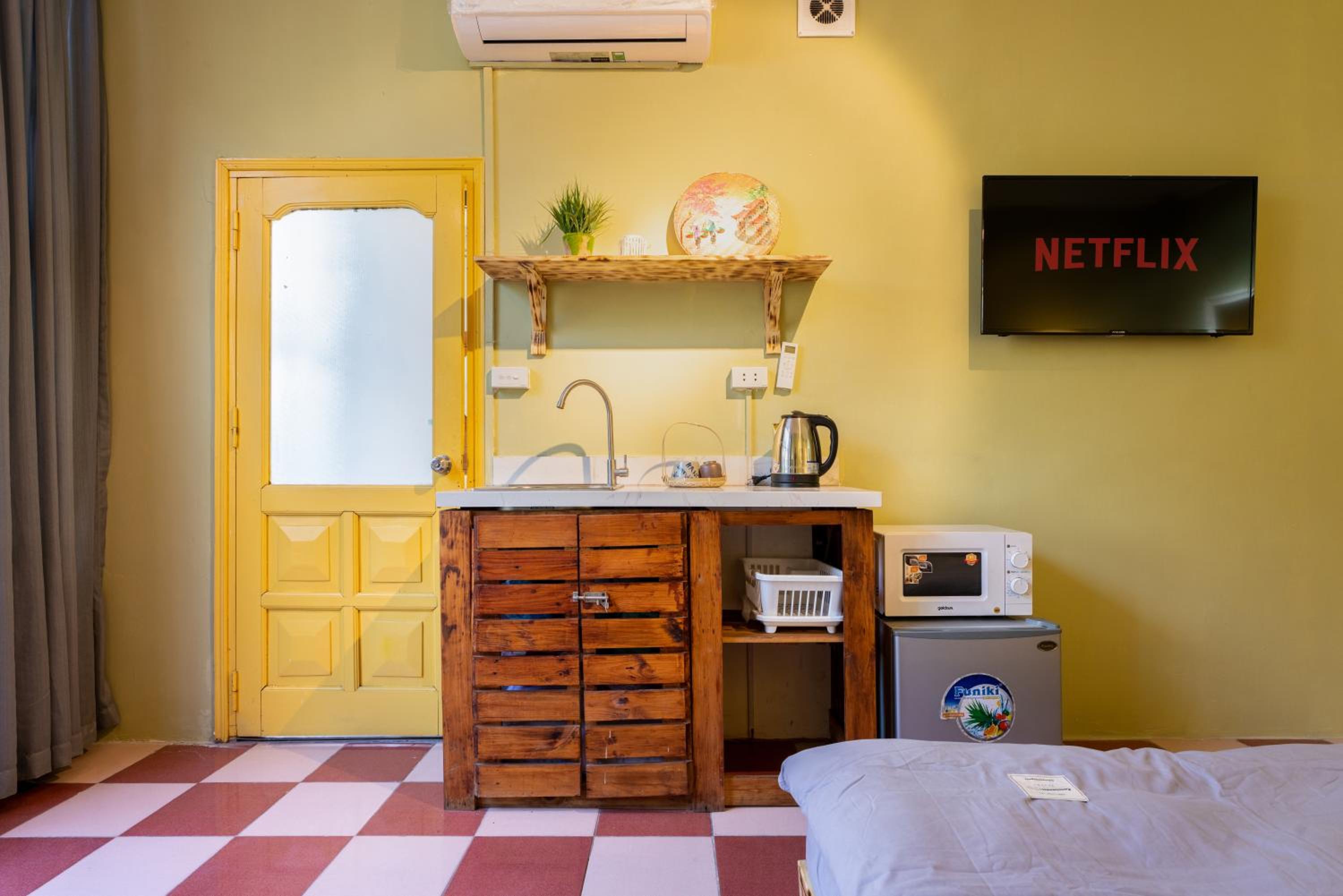 1- Homestay Hanoi- Cozy - Street view - Perfect Location