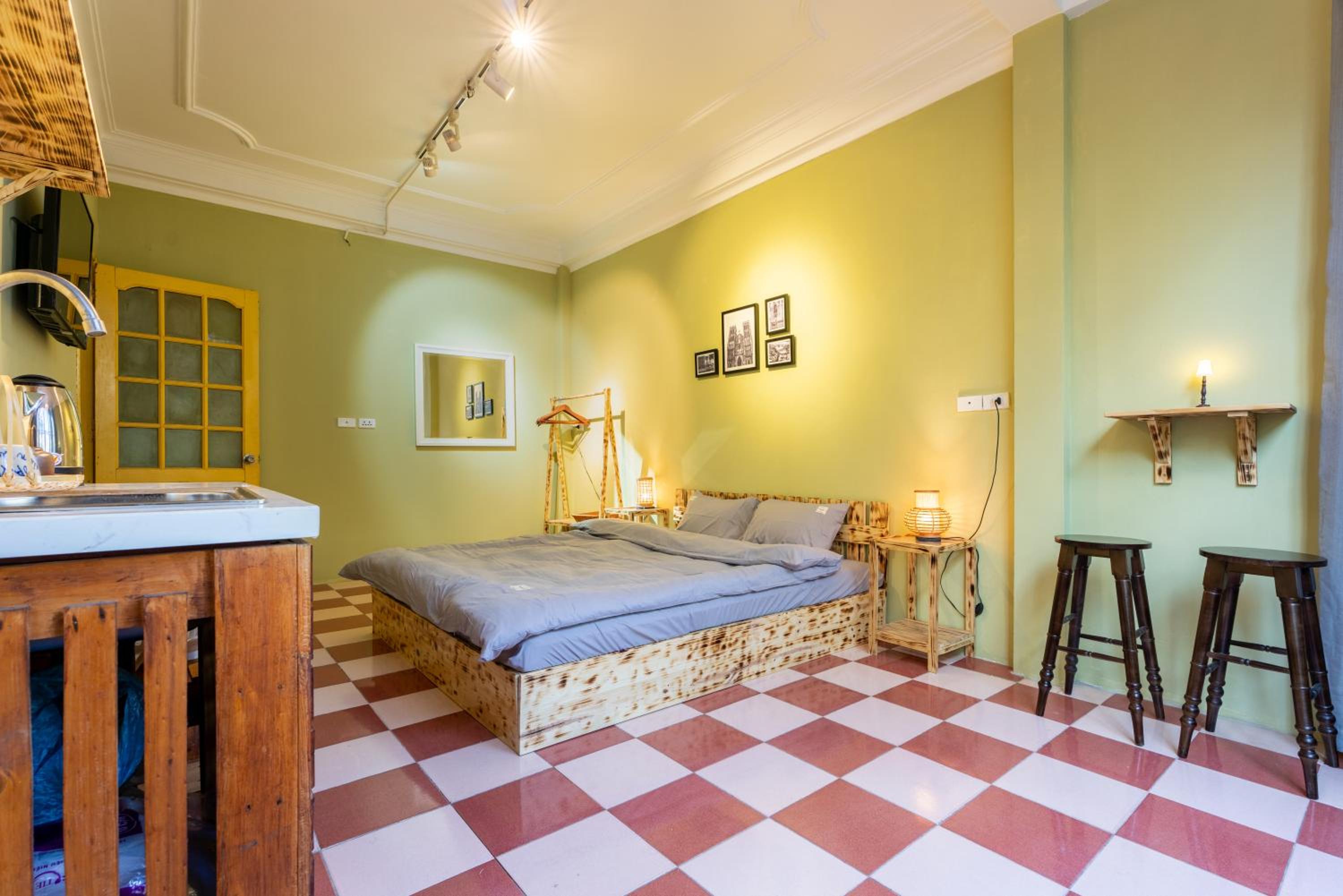 1- Homestay Hanoi- Cozy - Street view - Perfect Location