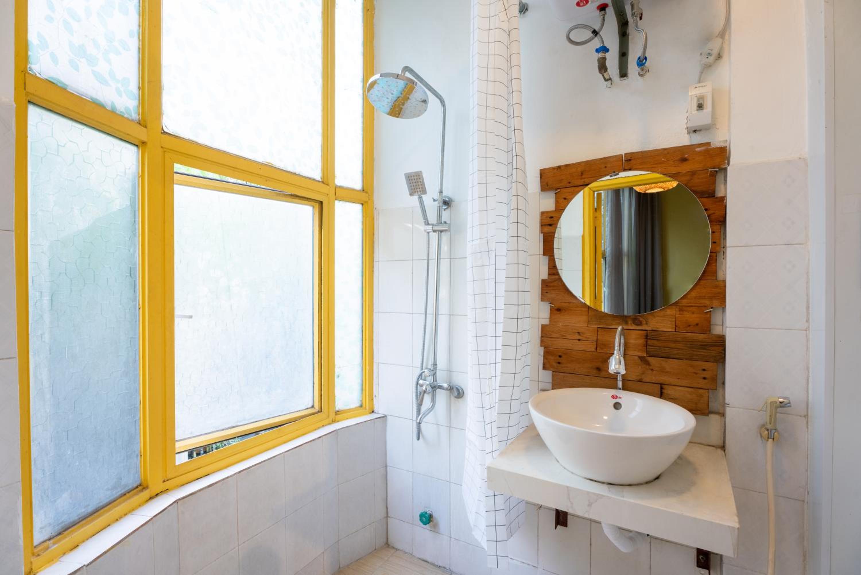 1- Homestay Hanoi- Cozy - Street view - Perfect Location