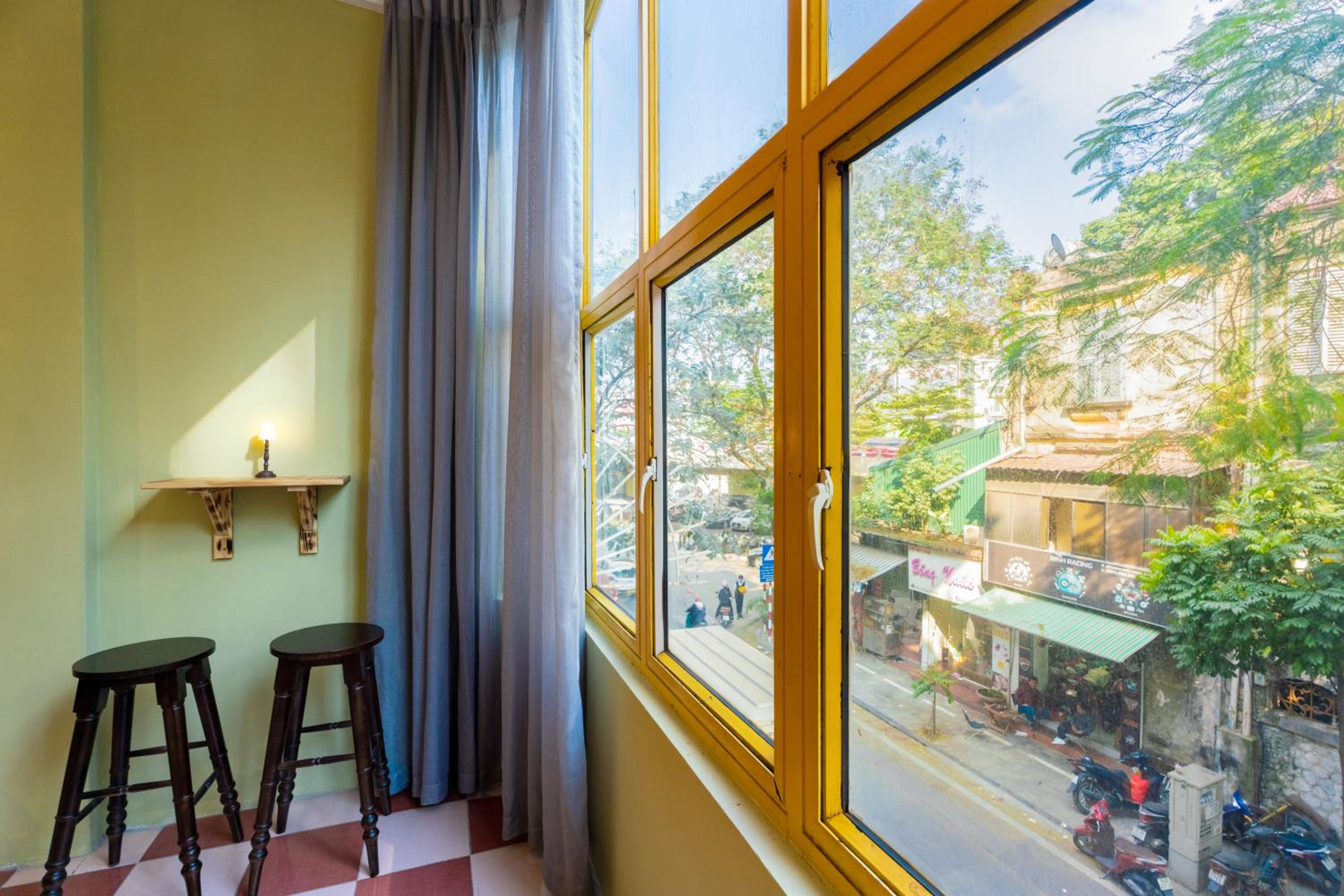 1- Homestay Hanoi- Cozy - Street view - Perfect Location