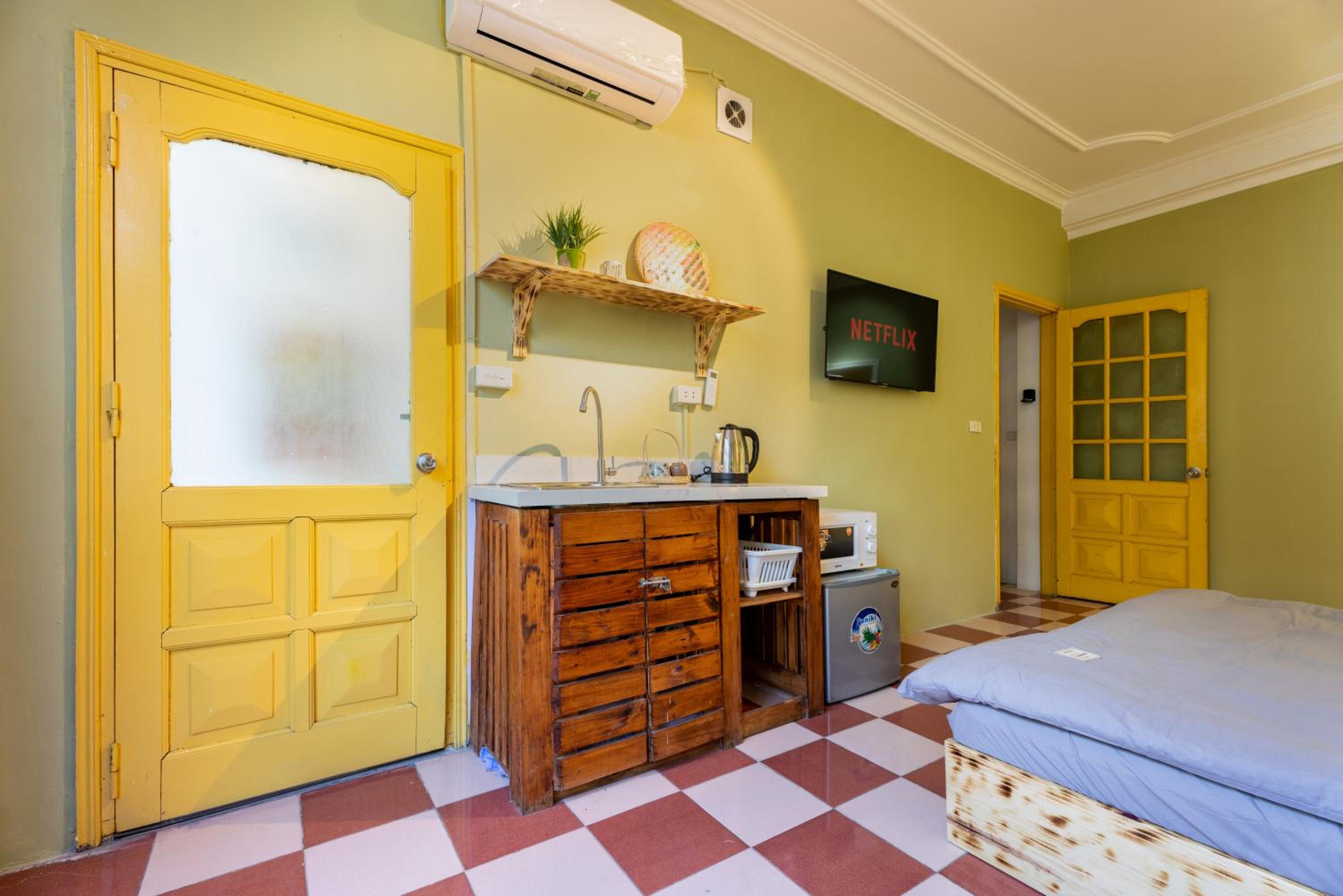 1- Homestay Hanoi- Cozy - Street view - Perfect Location