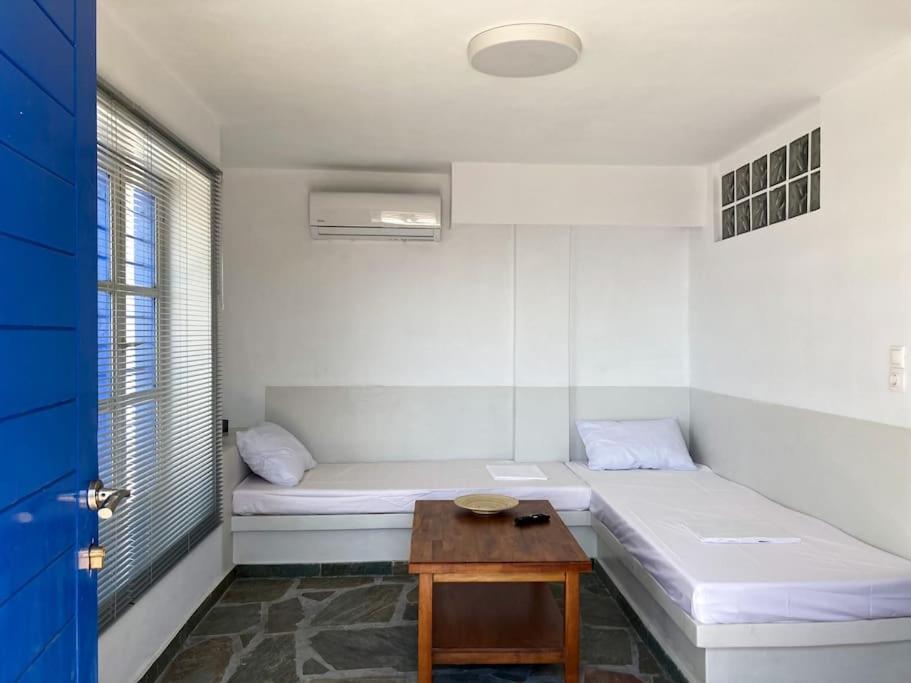 Verros Suite: Private Suite in Unique Pool Villa view 3