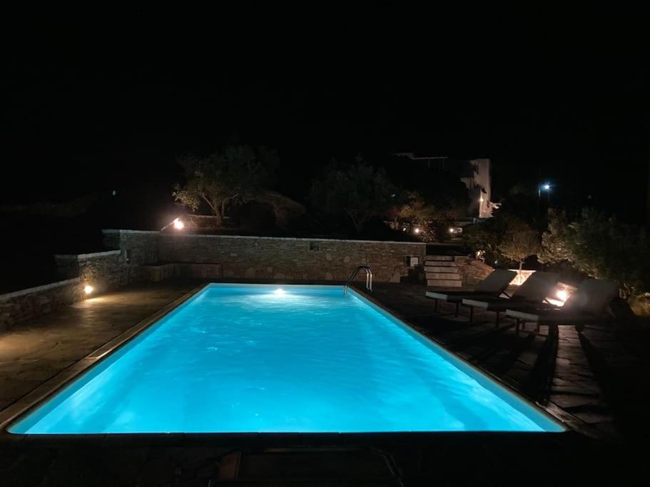 Verros Suite: Private Suite in Unique Pool Villa view 4