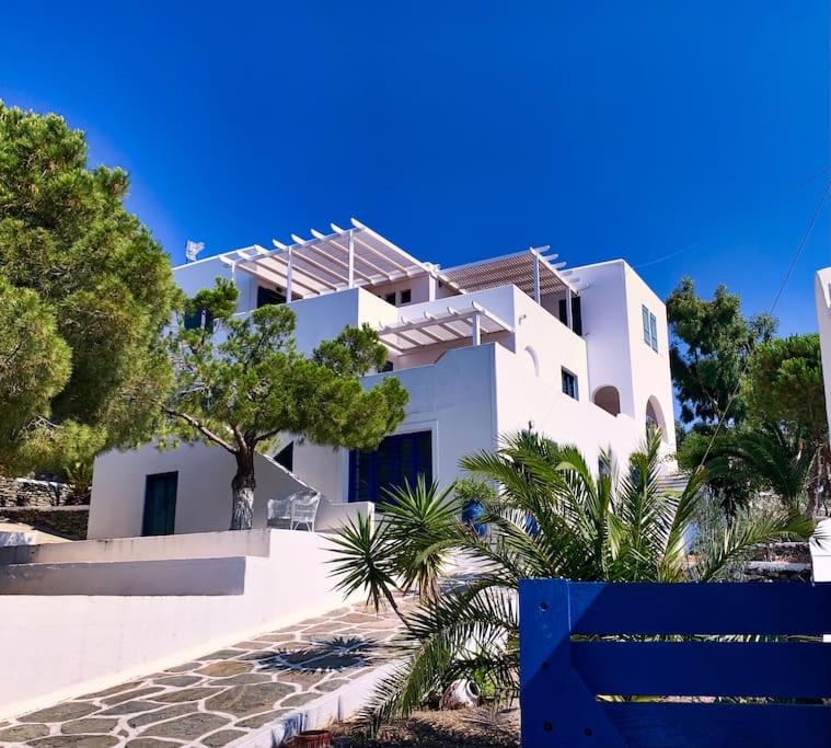 Verros Suite: Private Suite in Unique Pool Villa view 5