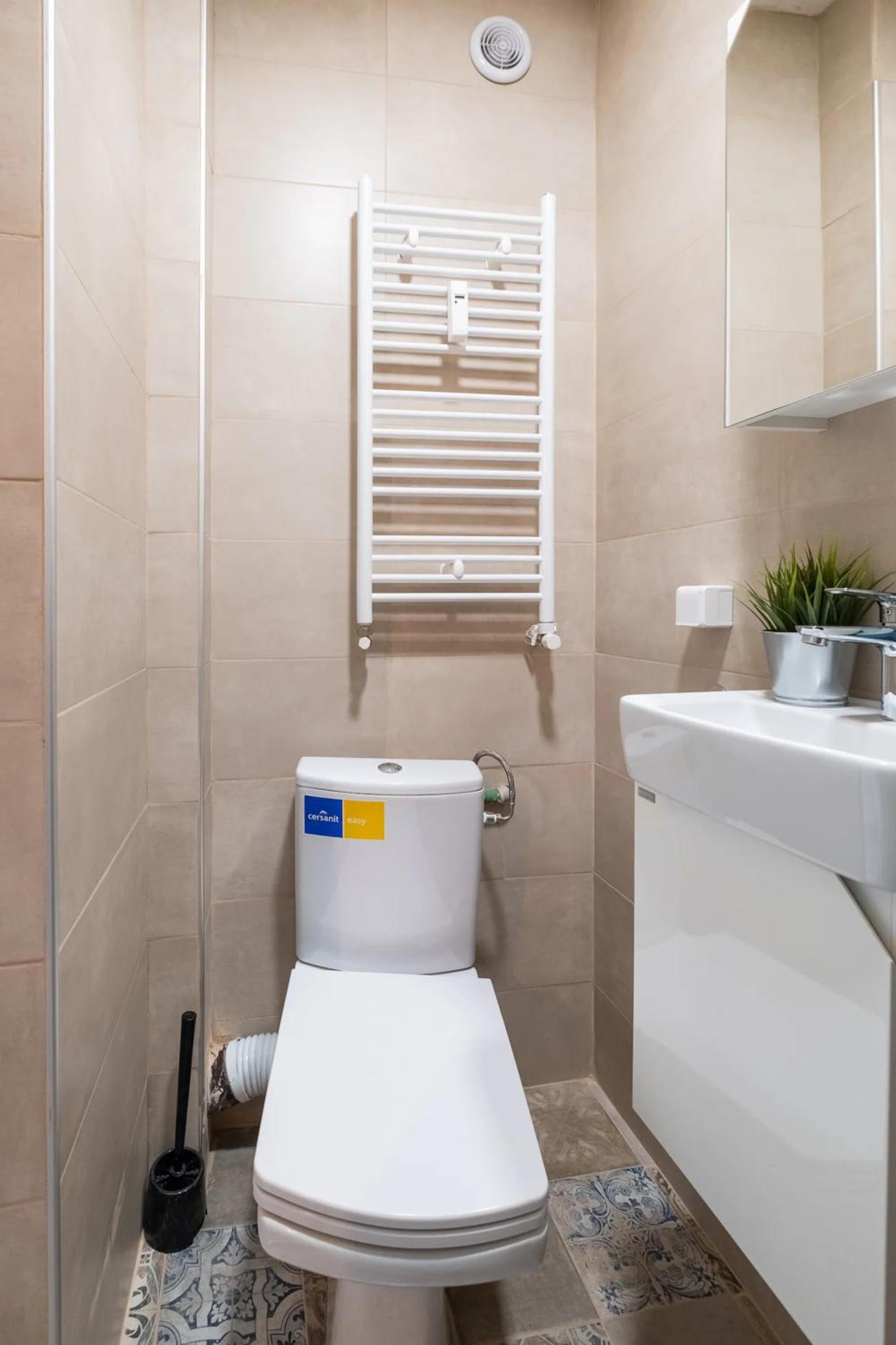 Orange friendly apartment near Vitosha blvd