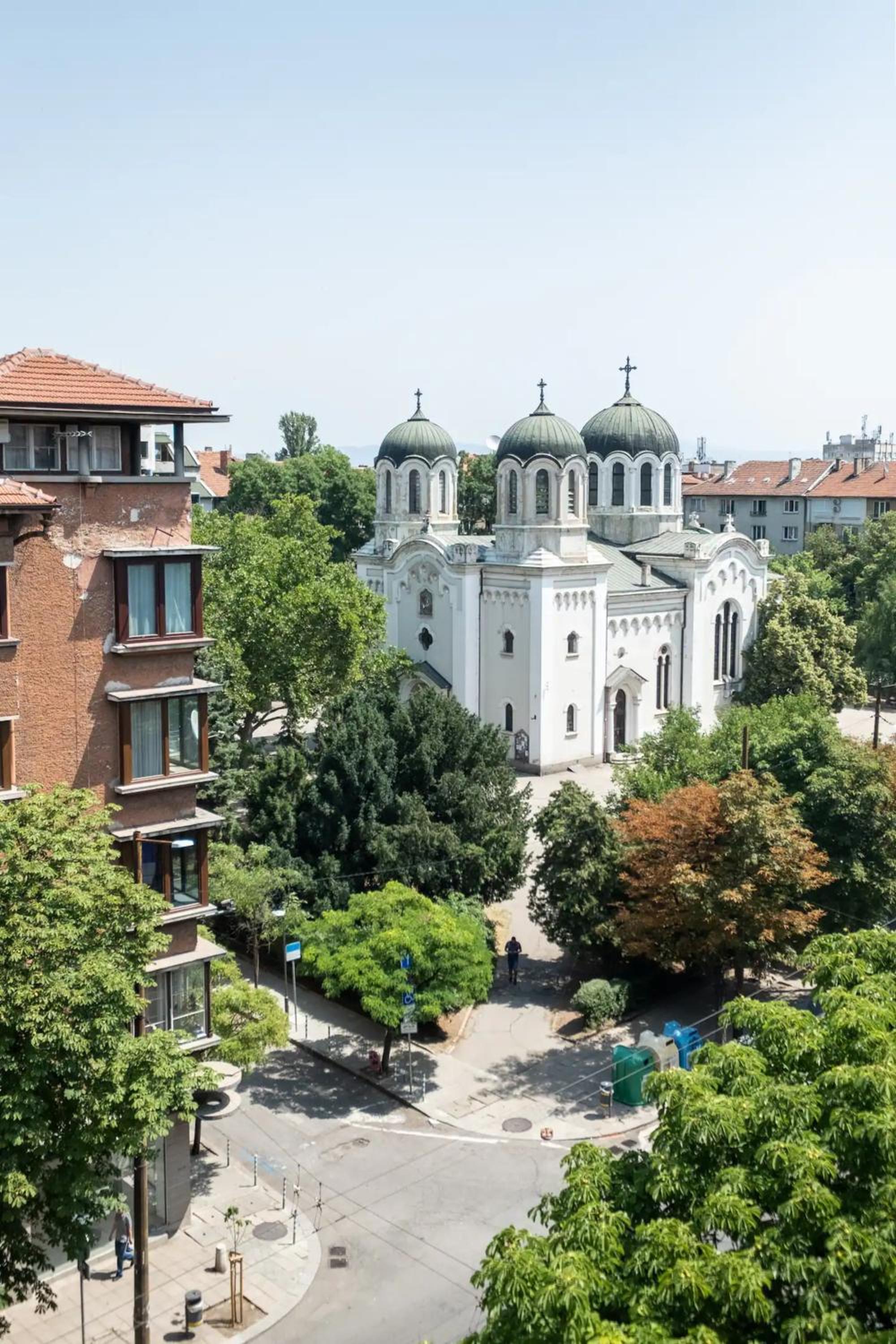 Orange friendly apartment near Vitosha blvd
