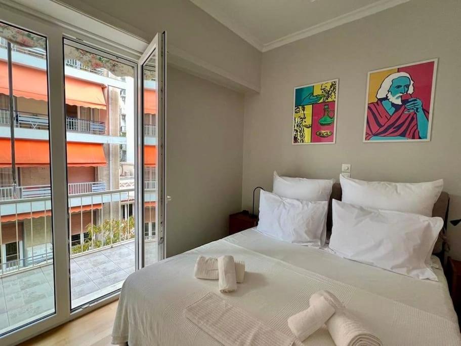 Spacious 2BDs Apt With Acropolis View In Center