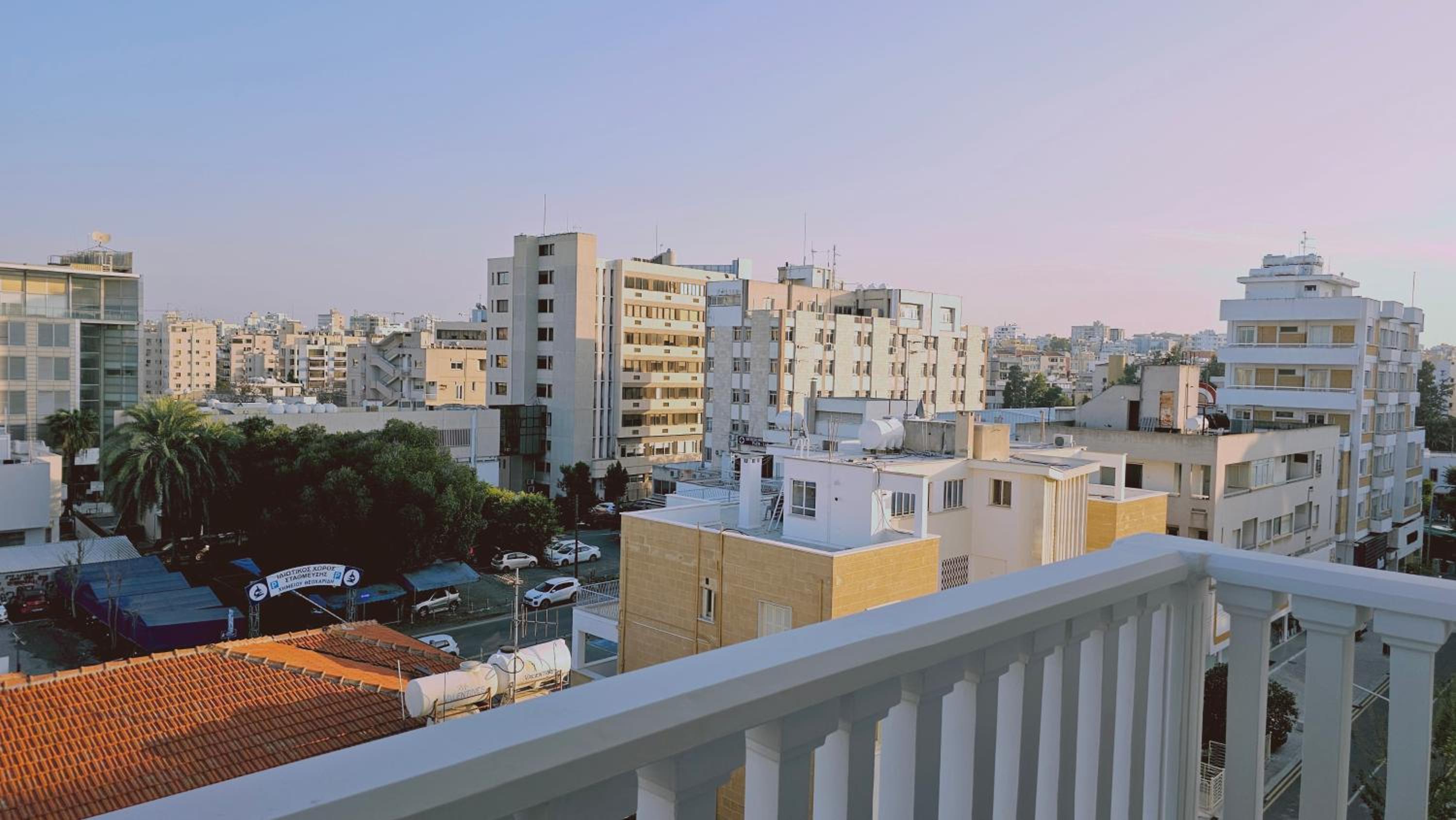 STAY Cosmo City Suites