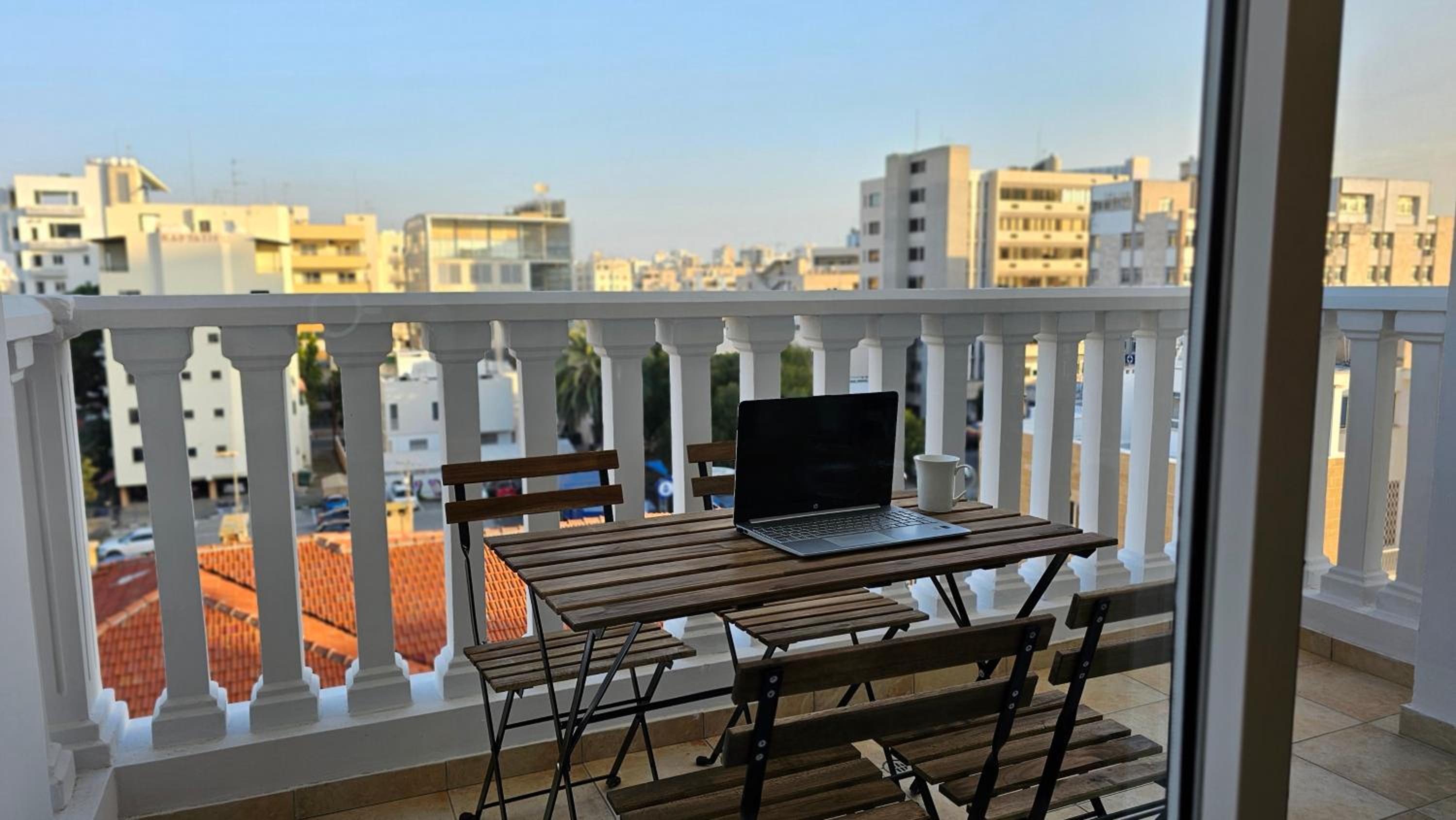 STAY Cosmo City Suites