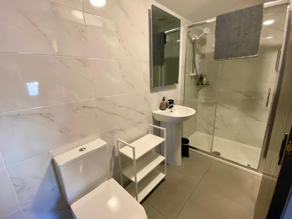 The Roadshed Apartments @ Rohans Farm view 5