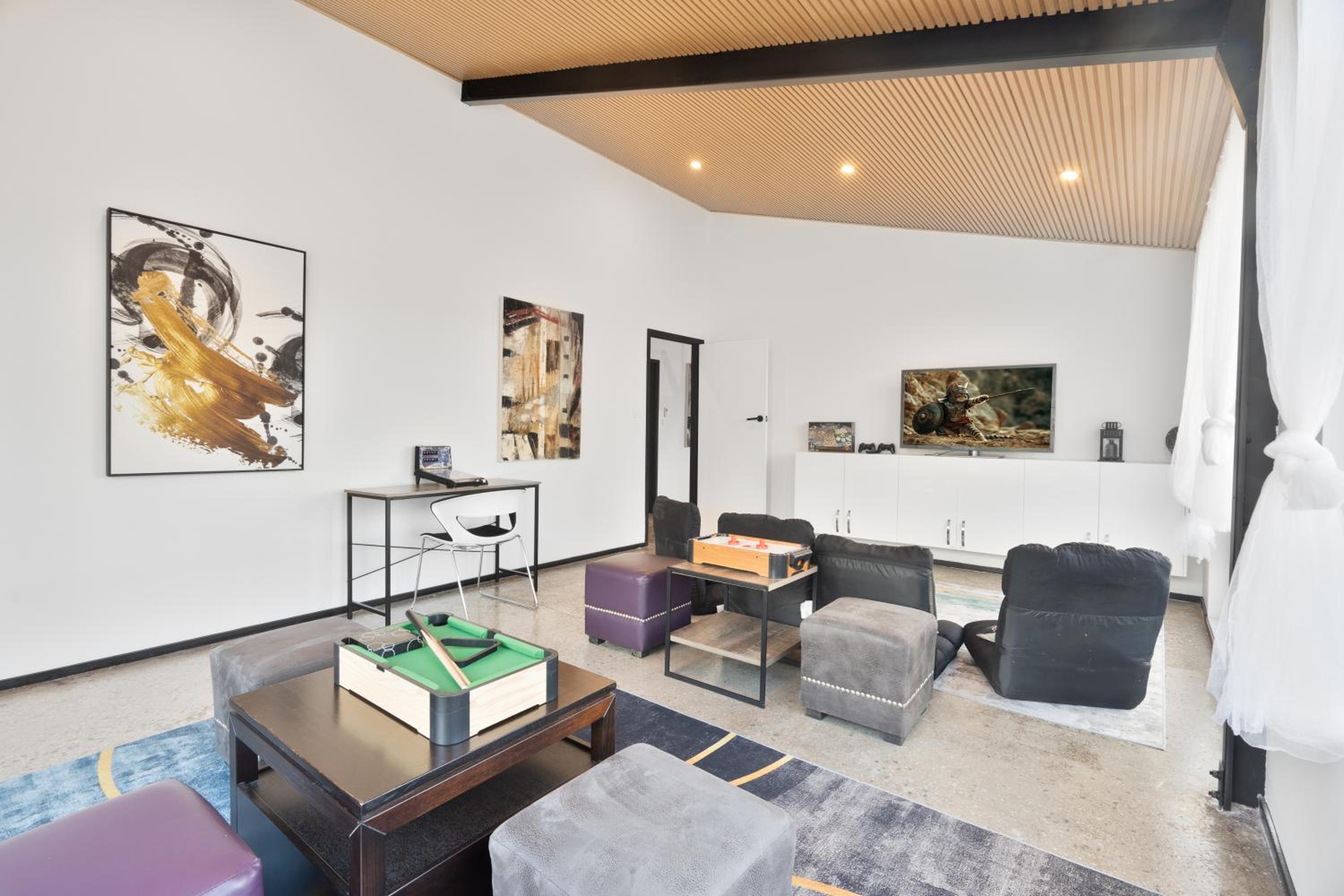 lounge