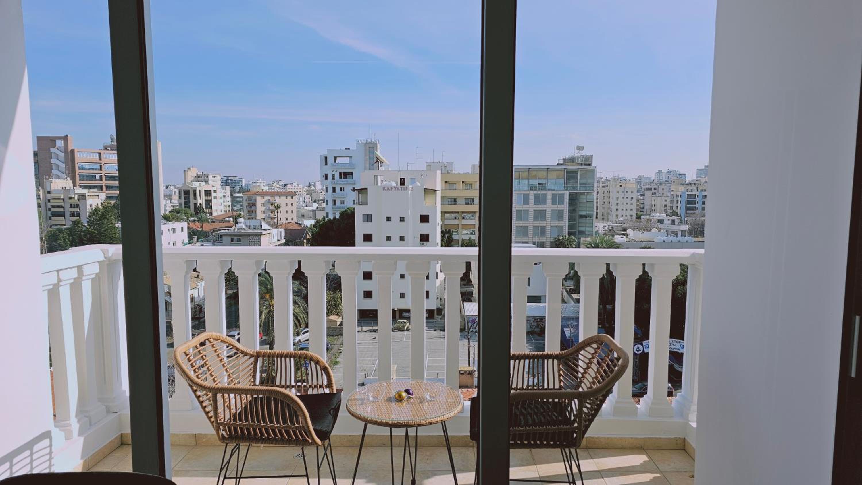 STAY Cosmo City Suites