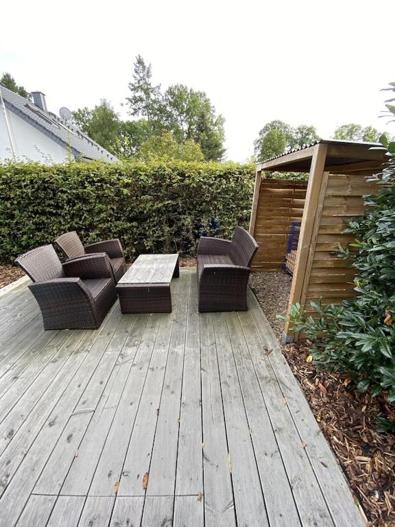 Haus Ostend Ganzes Ferienhaus mit Garten ideal für zwei Erwachsene und zwei Kinder