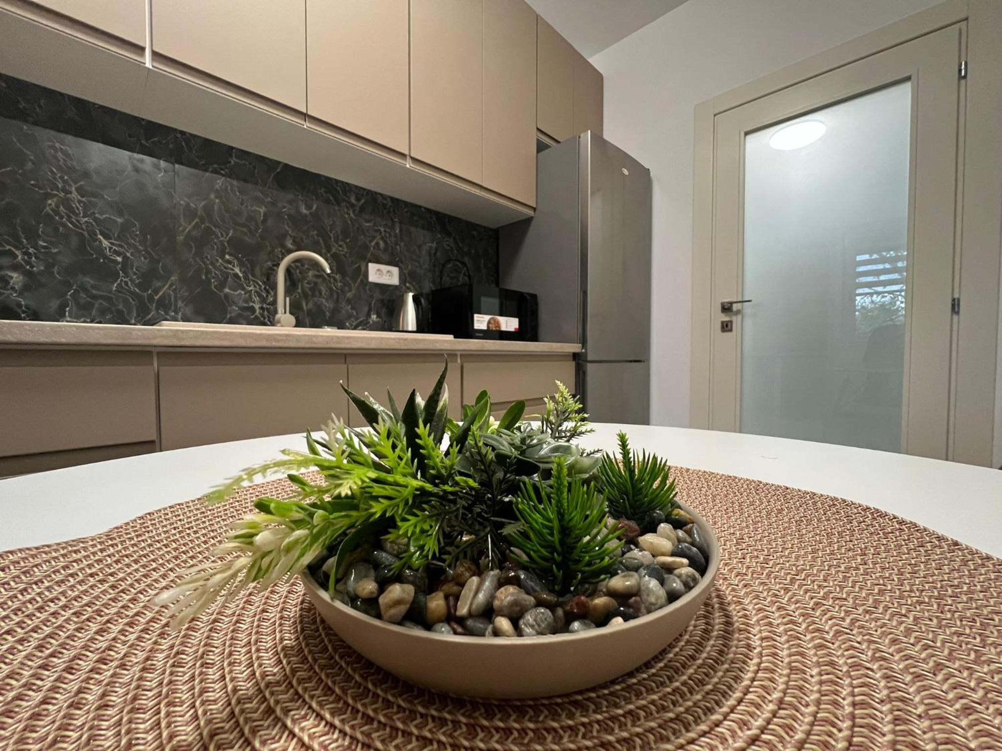 Q Residence Central Apartments Palas view 2