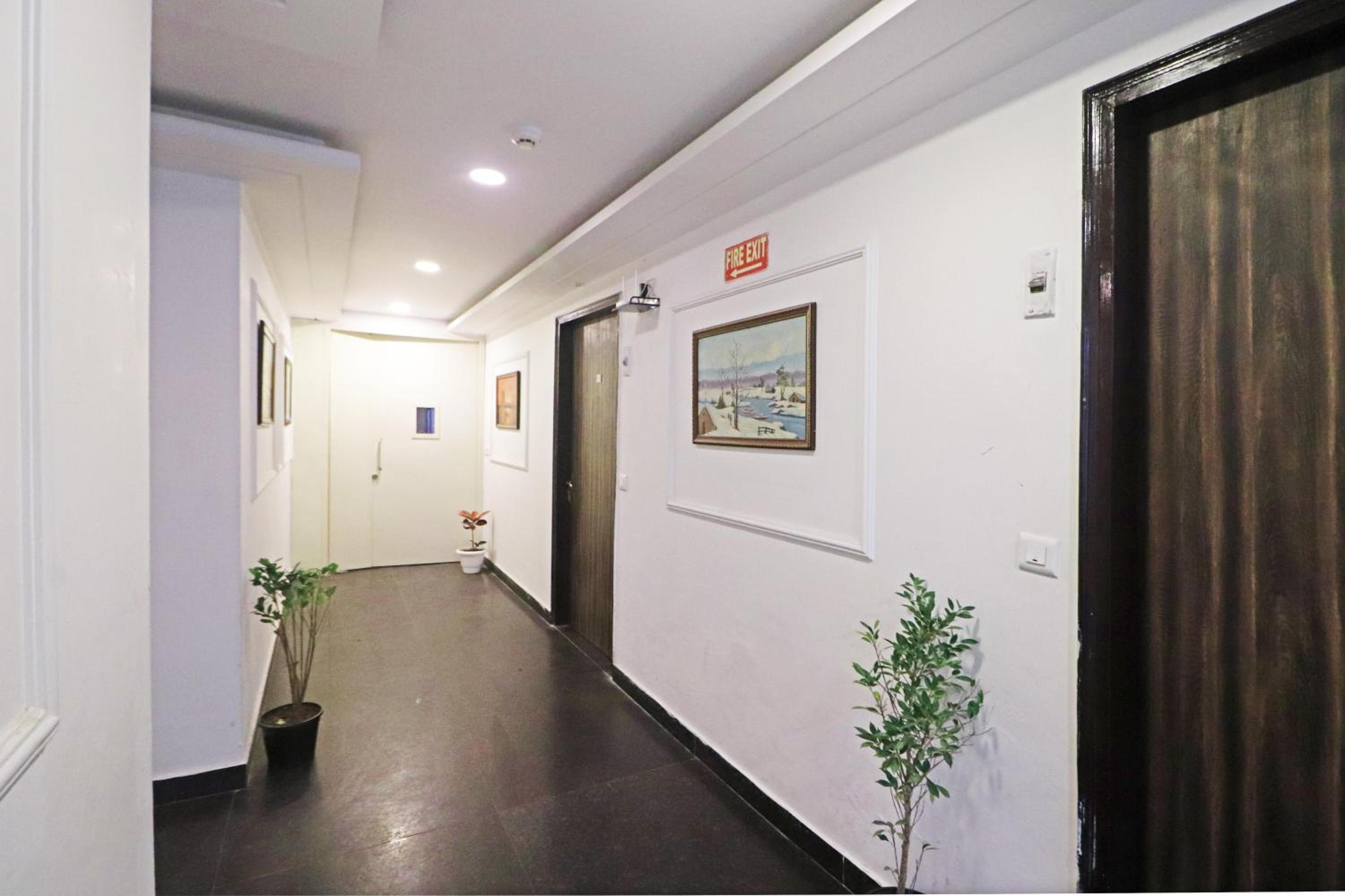 Hotel Mayda Prime Near Delhi Airport