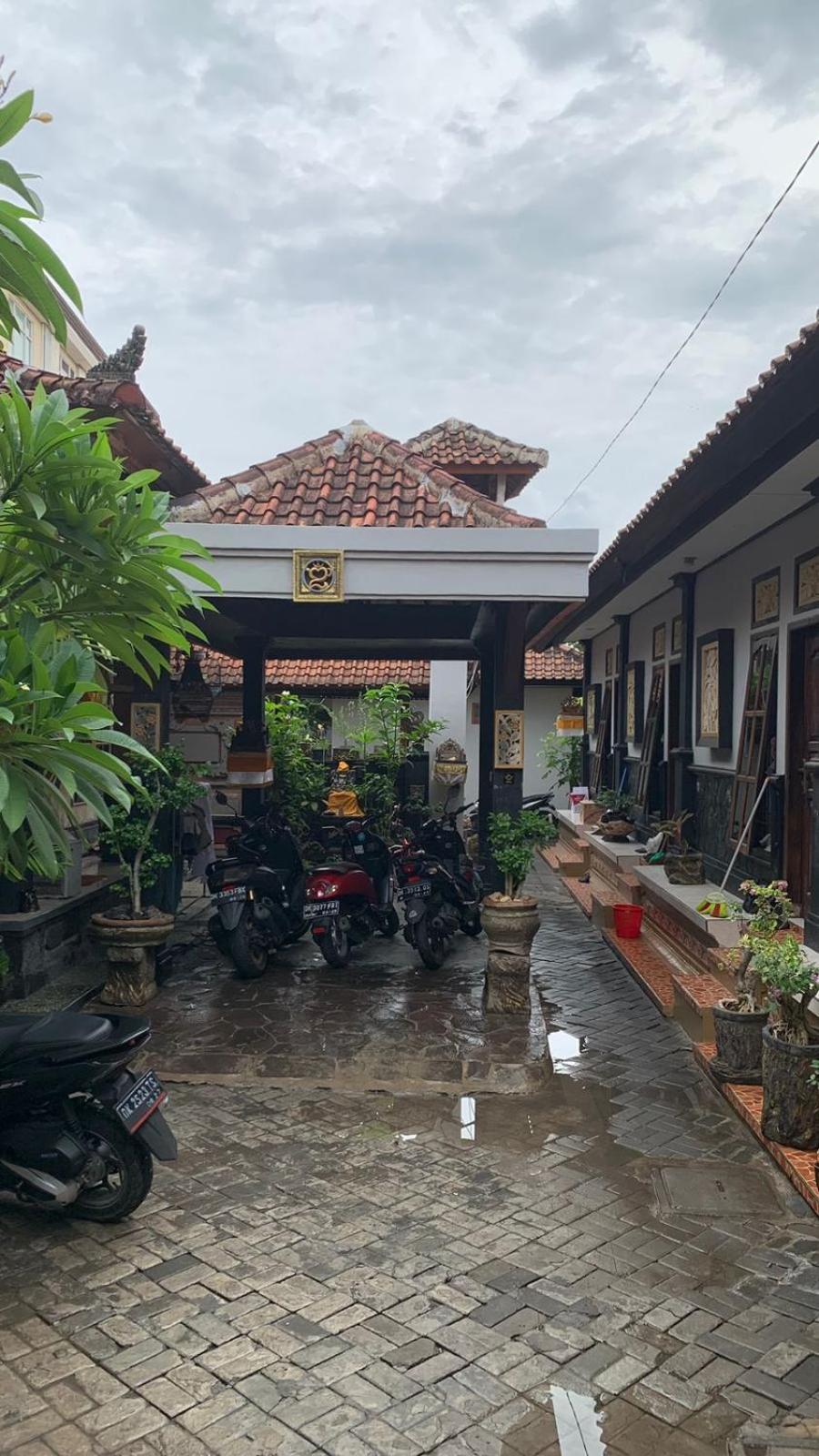 Tirtasuci House