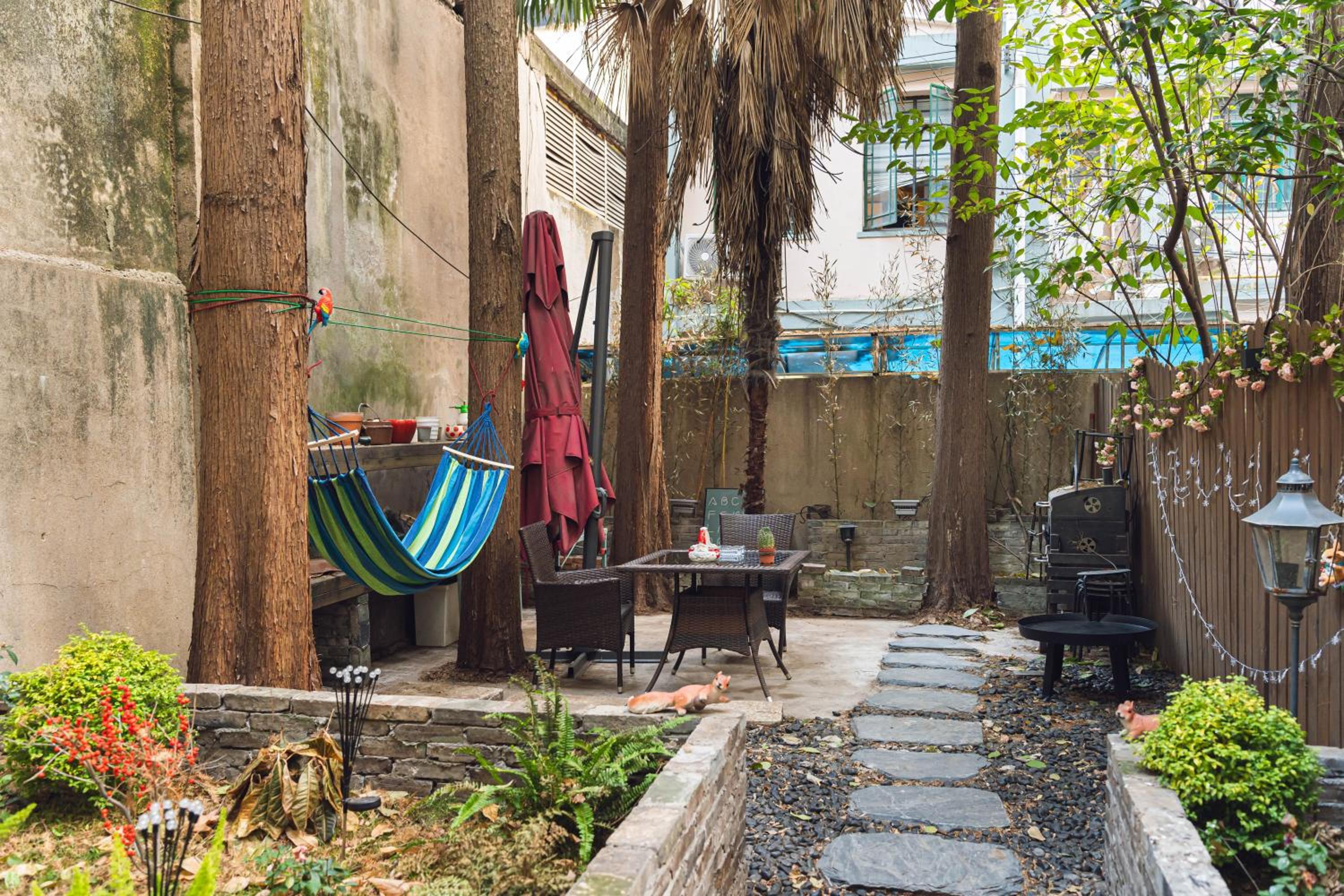 Shanghai Party Garden B&B