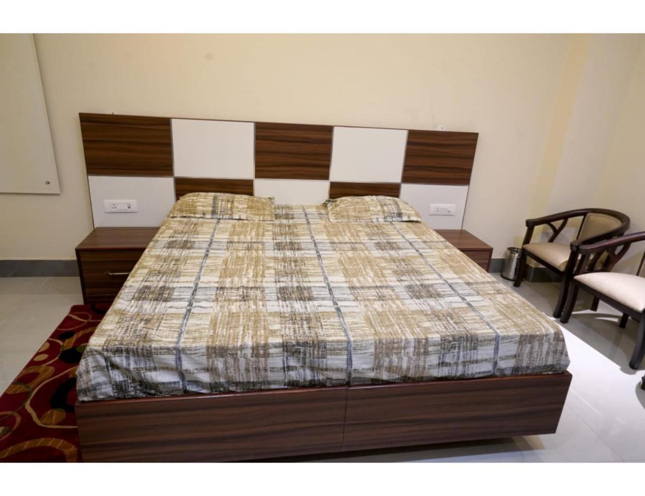 Rajshree Residency, Zirakpur Punjab view 5