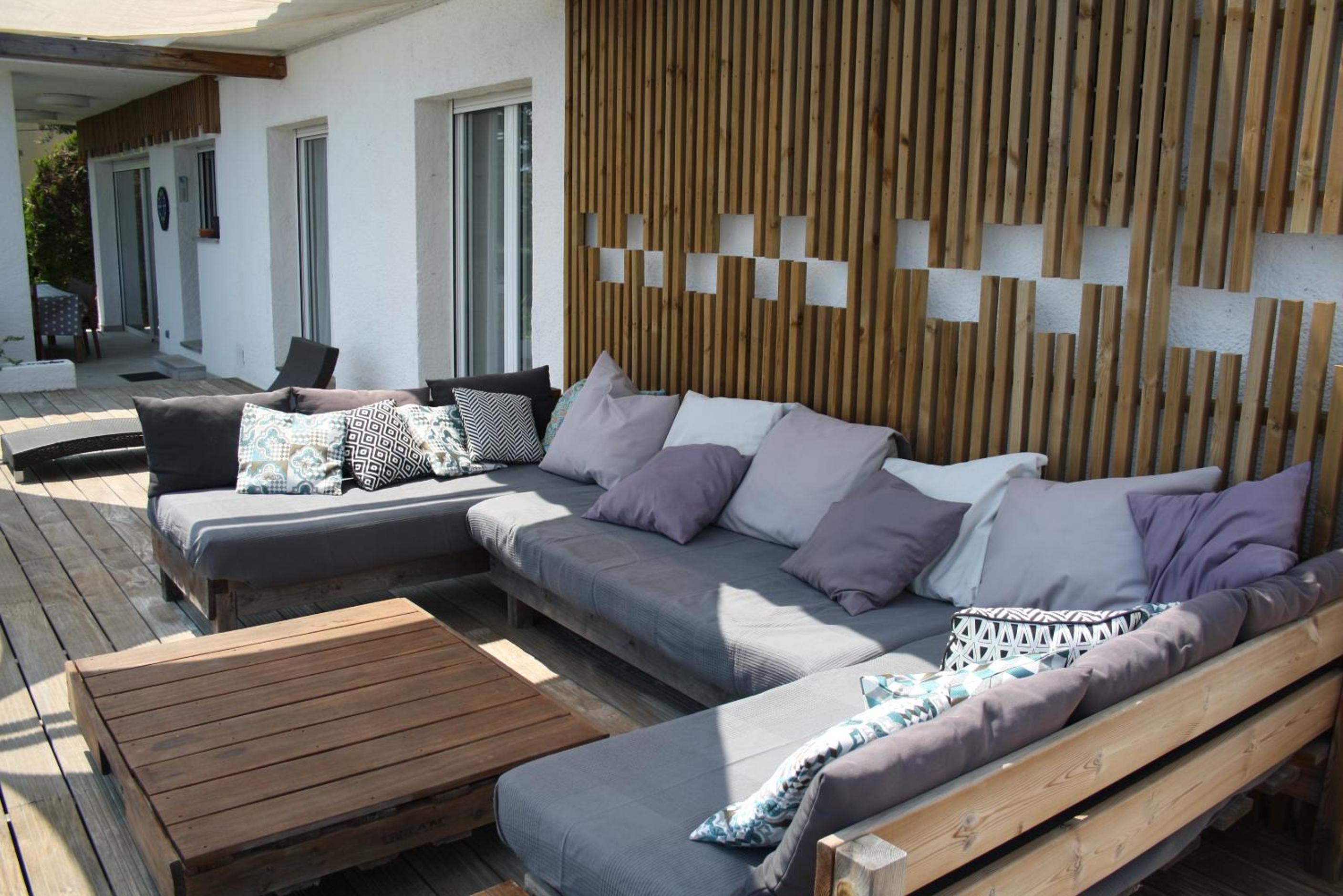 Villa Rosa by Alventholidays