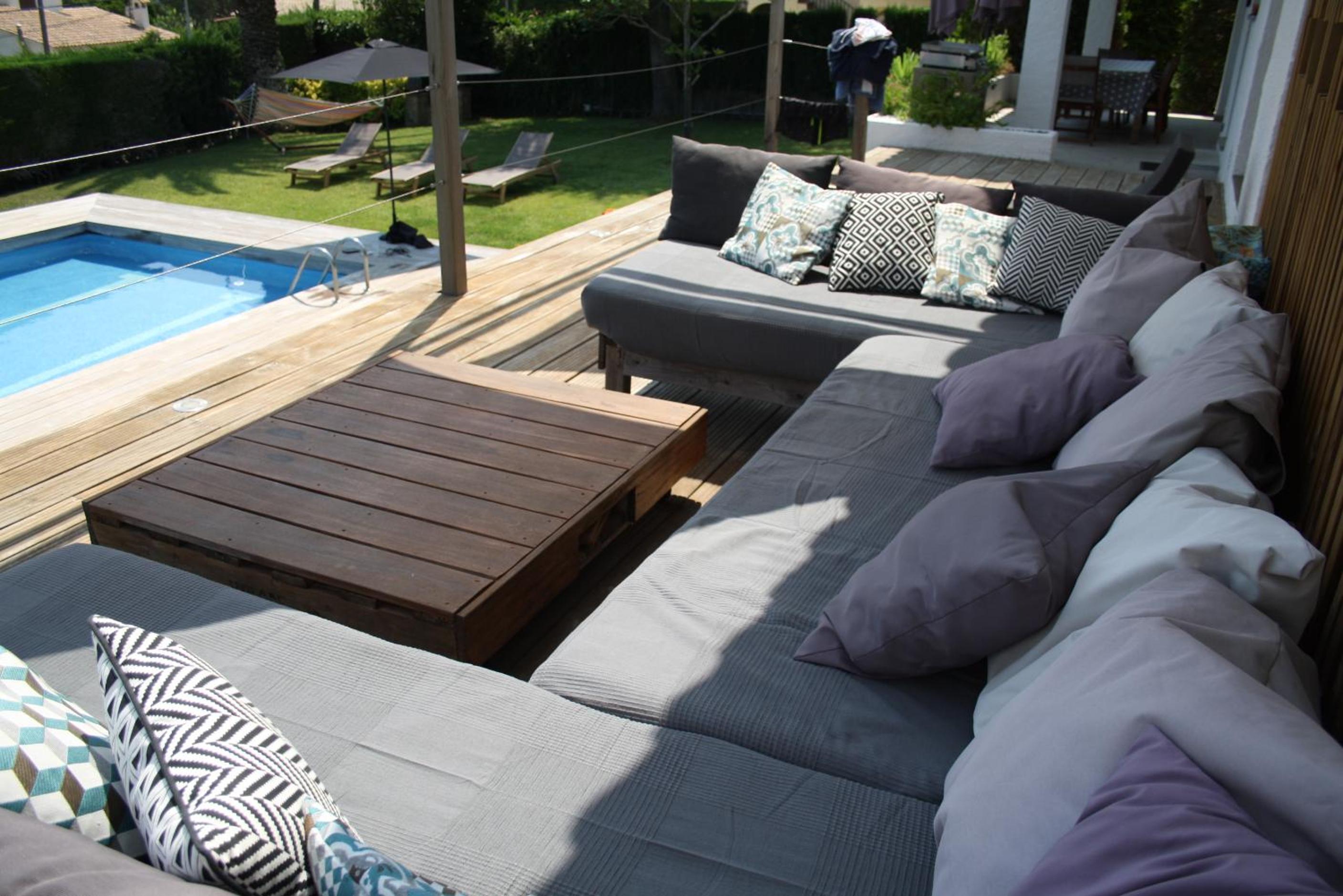 Villa Rosa by Alventholidays