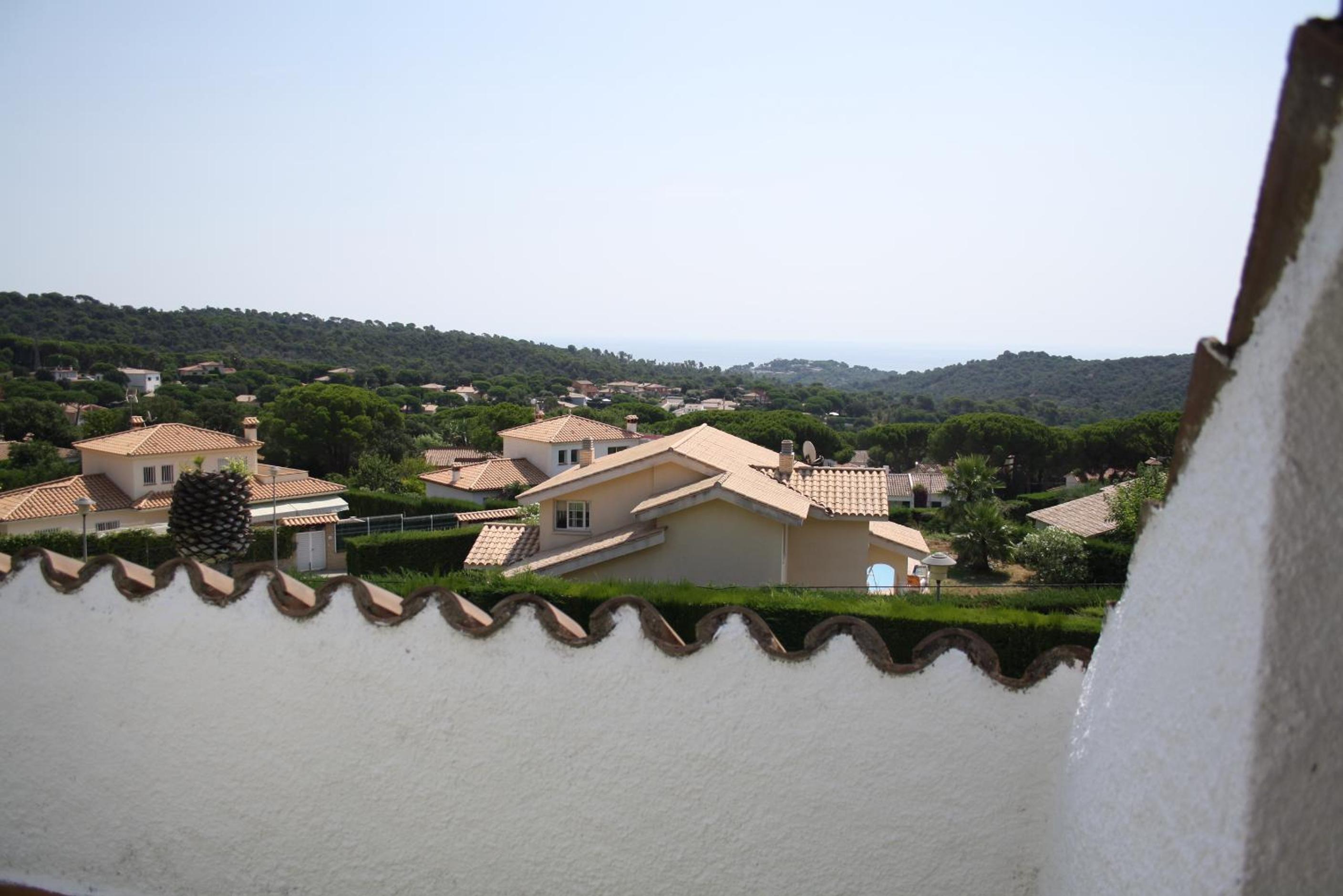 Villa Rosa by Alventholidays