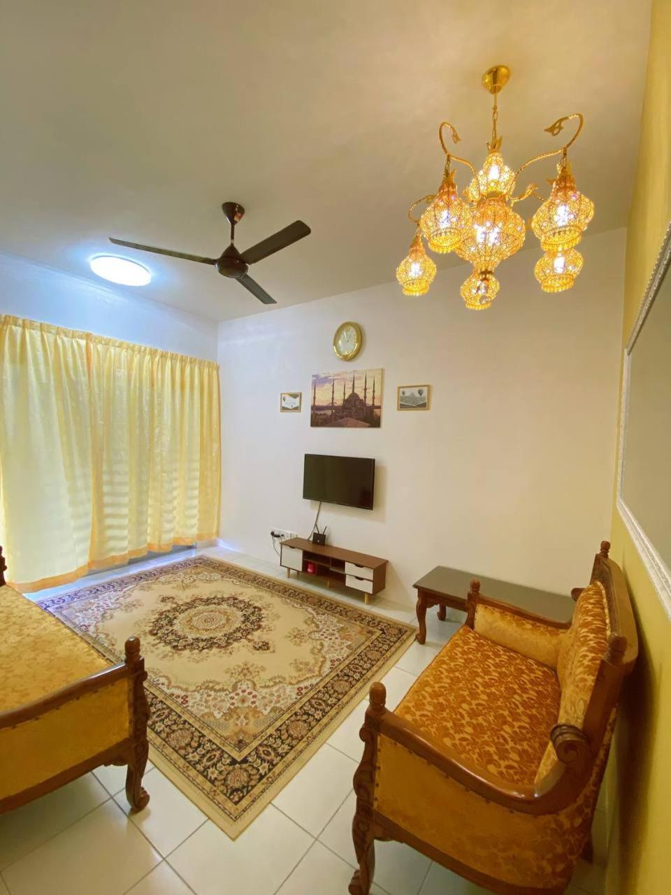WawAmir Homestay @ Seri Iskandar