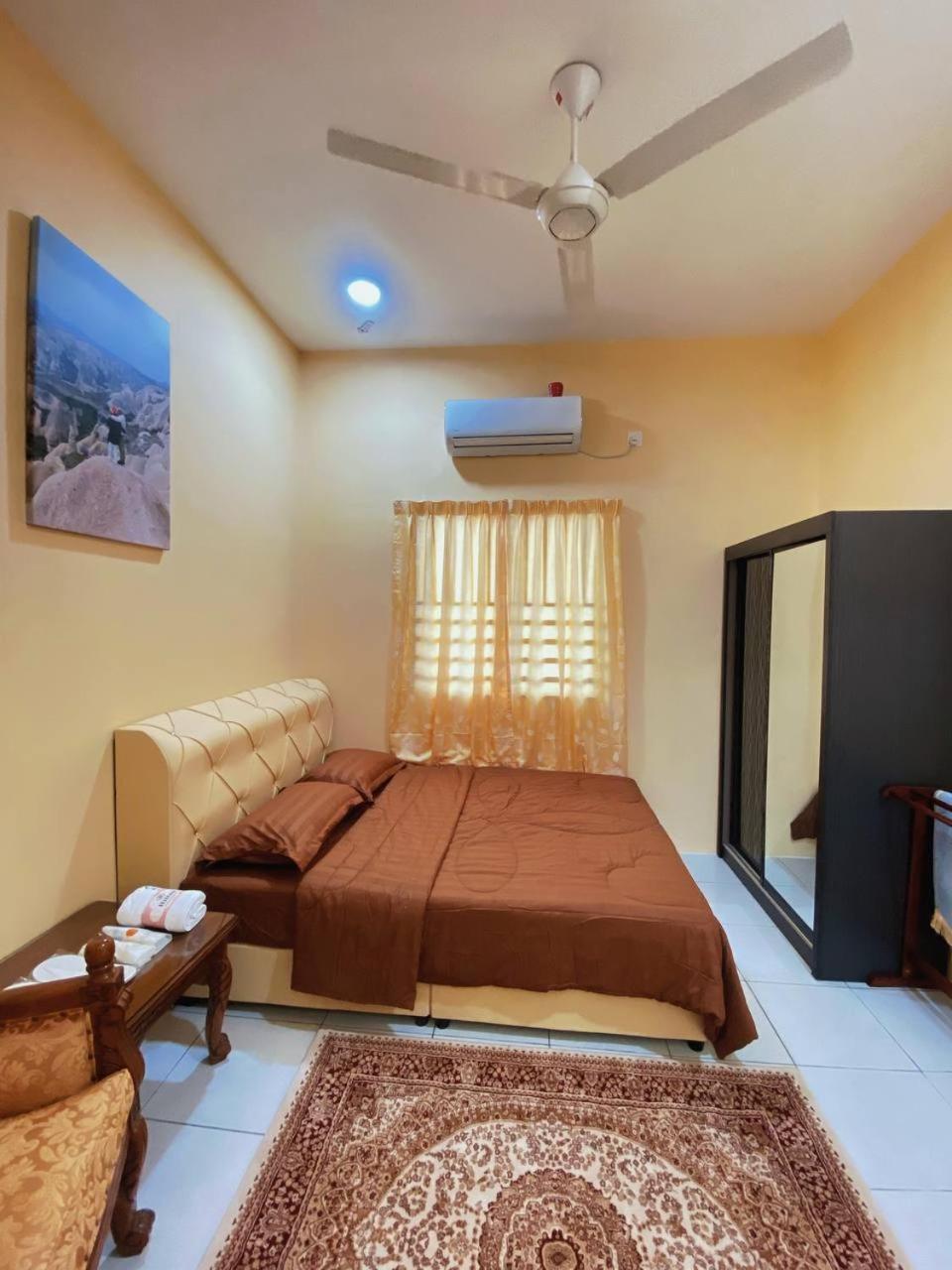 WawAmir Homestay @ Seri Iskandar photo 4