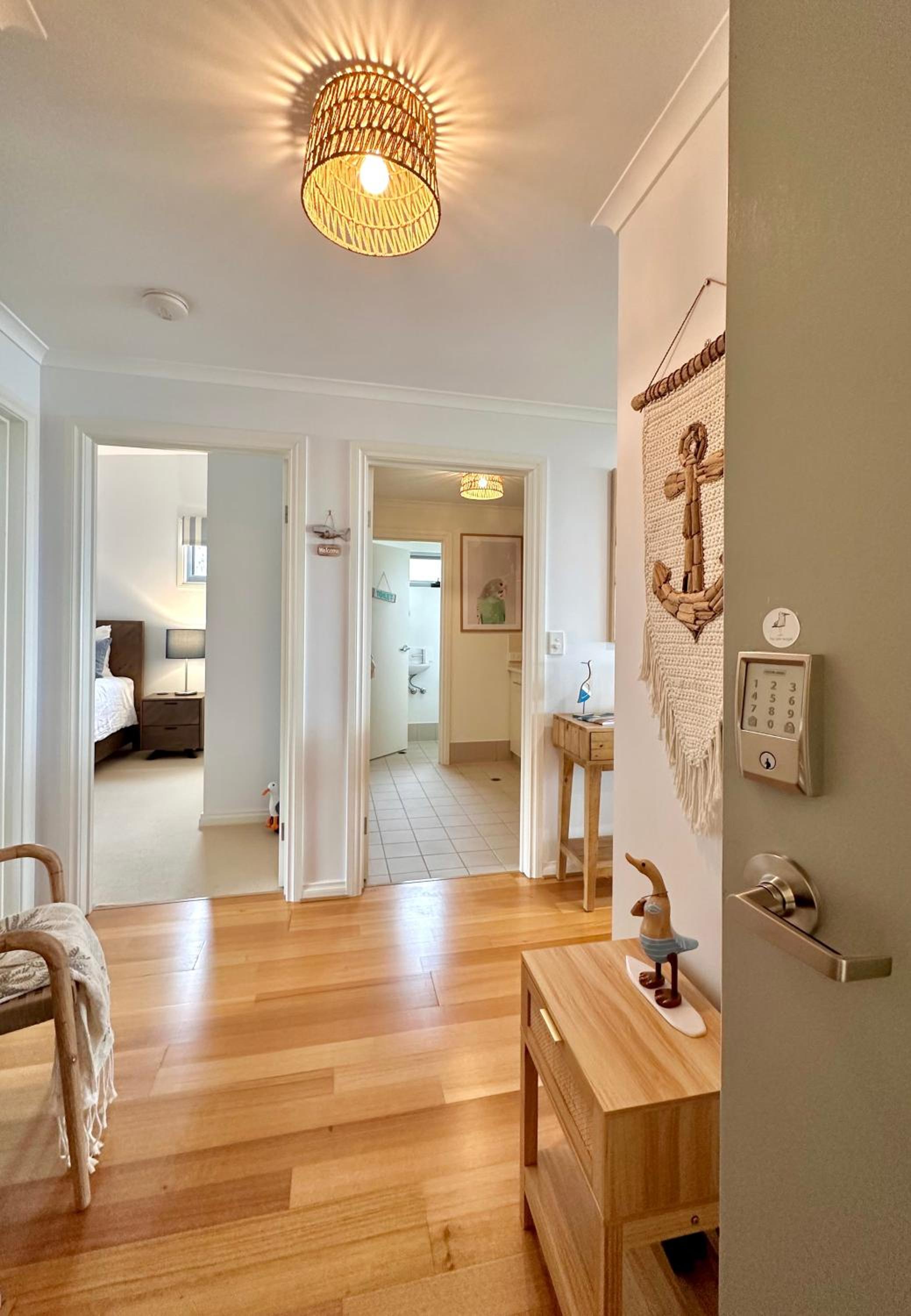 The Salty Seagull – ocean-view luxe!
