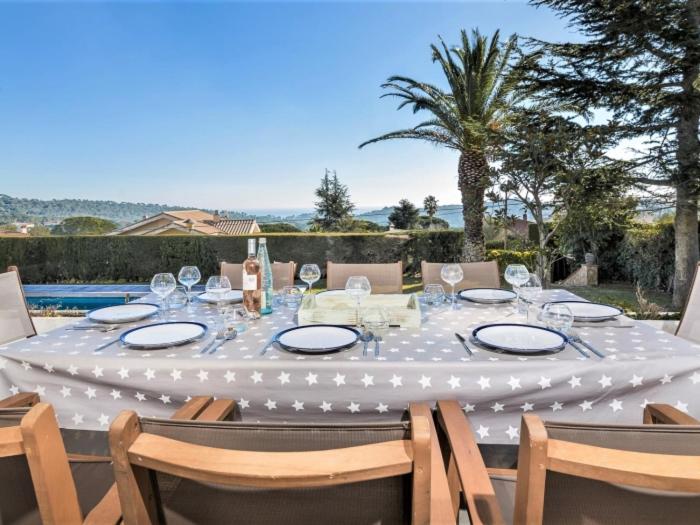 Villa Rosa by Alventholidays