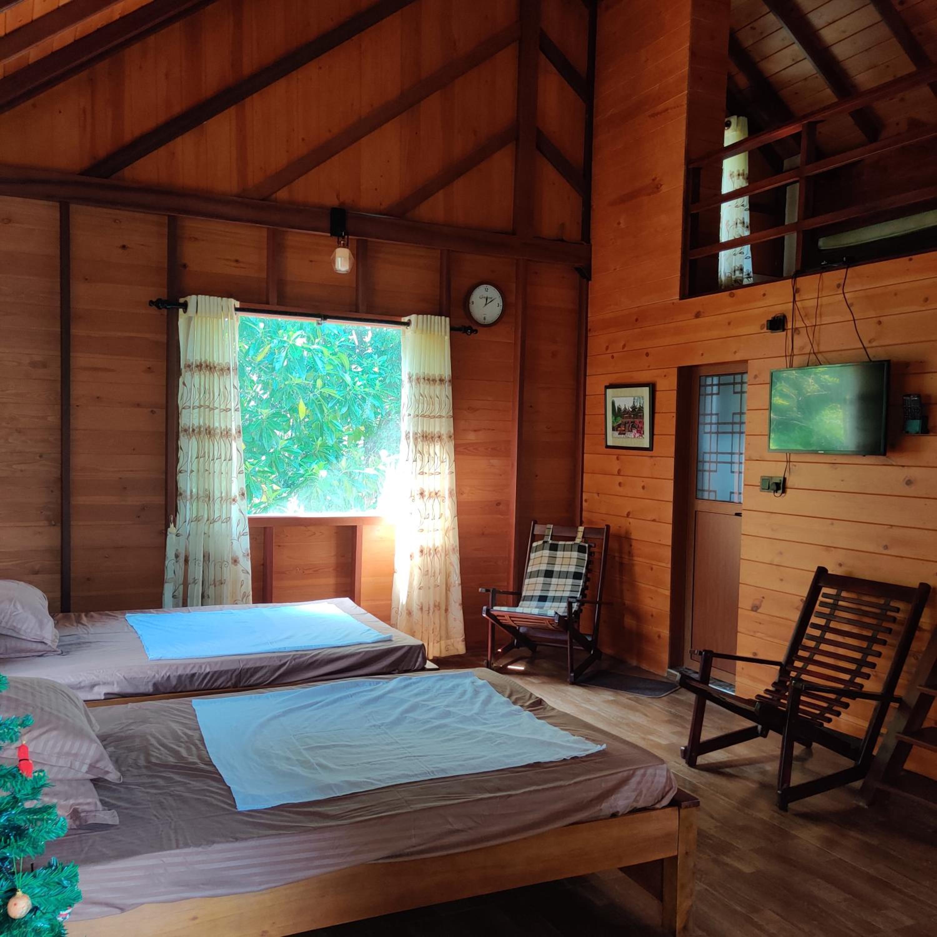 Kaba Saradiel Cabin view 2
