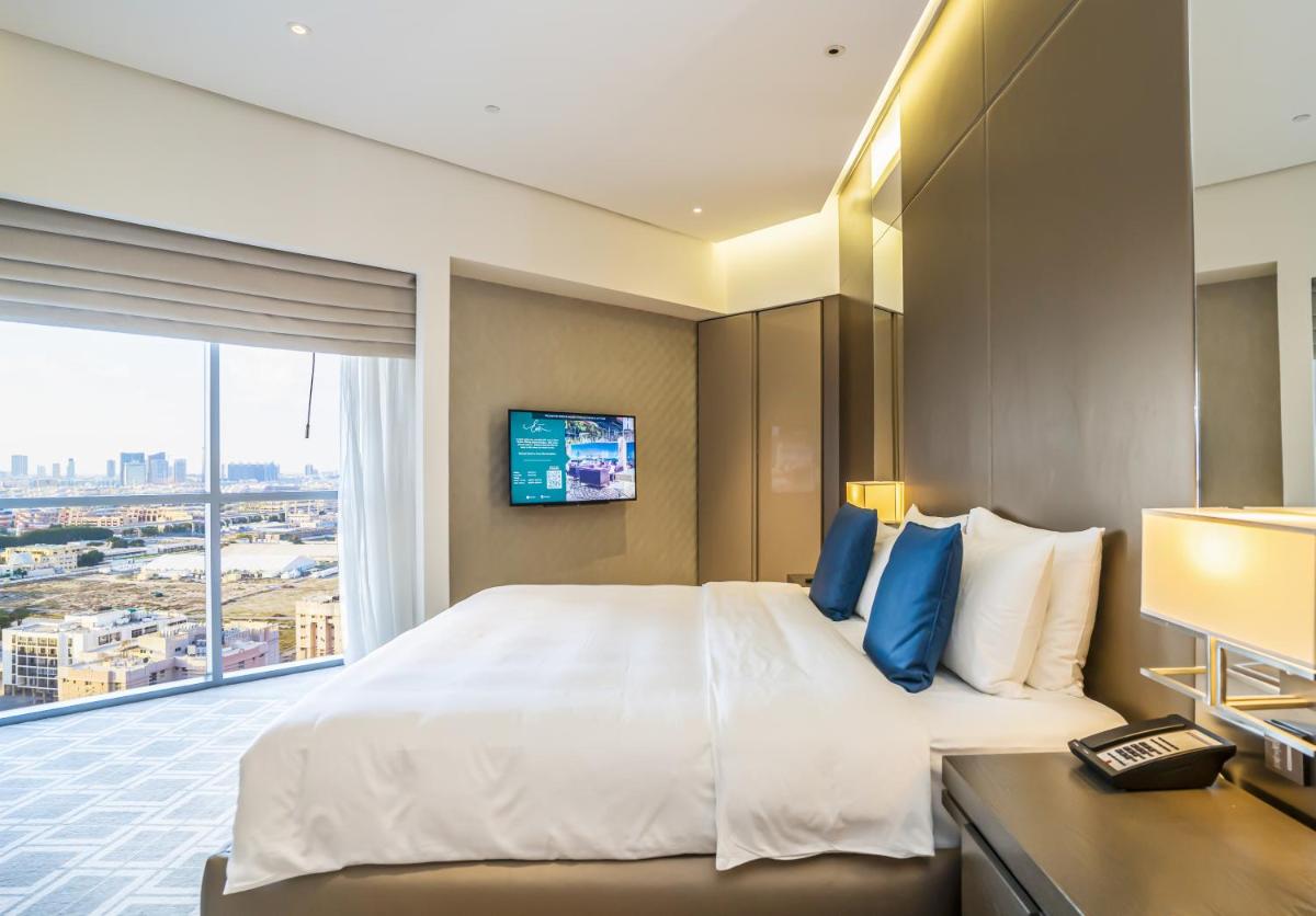 HomesGetaway-Creek Heights Residences Lovely 1BR