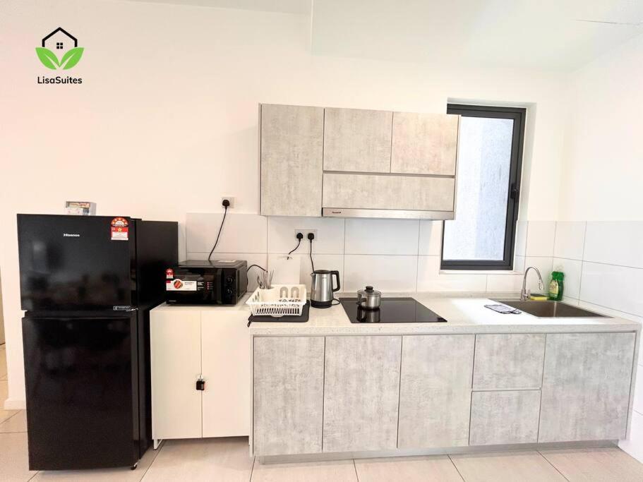 IOI City Mall Modern Home PICC photo 8