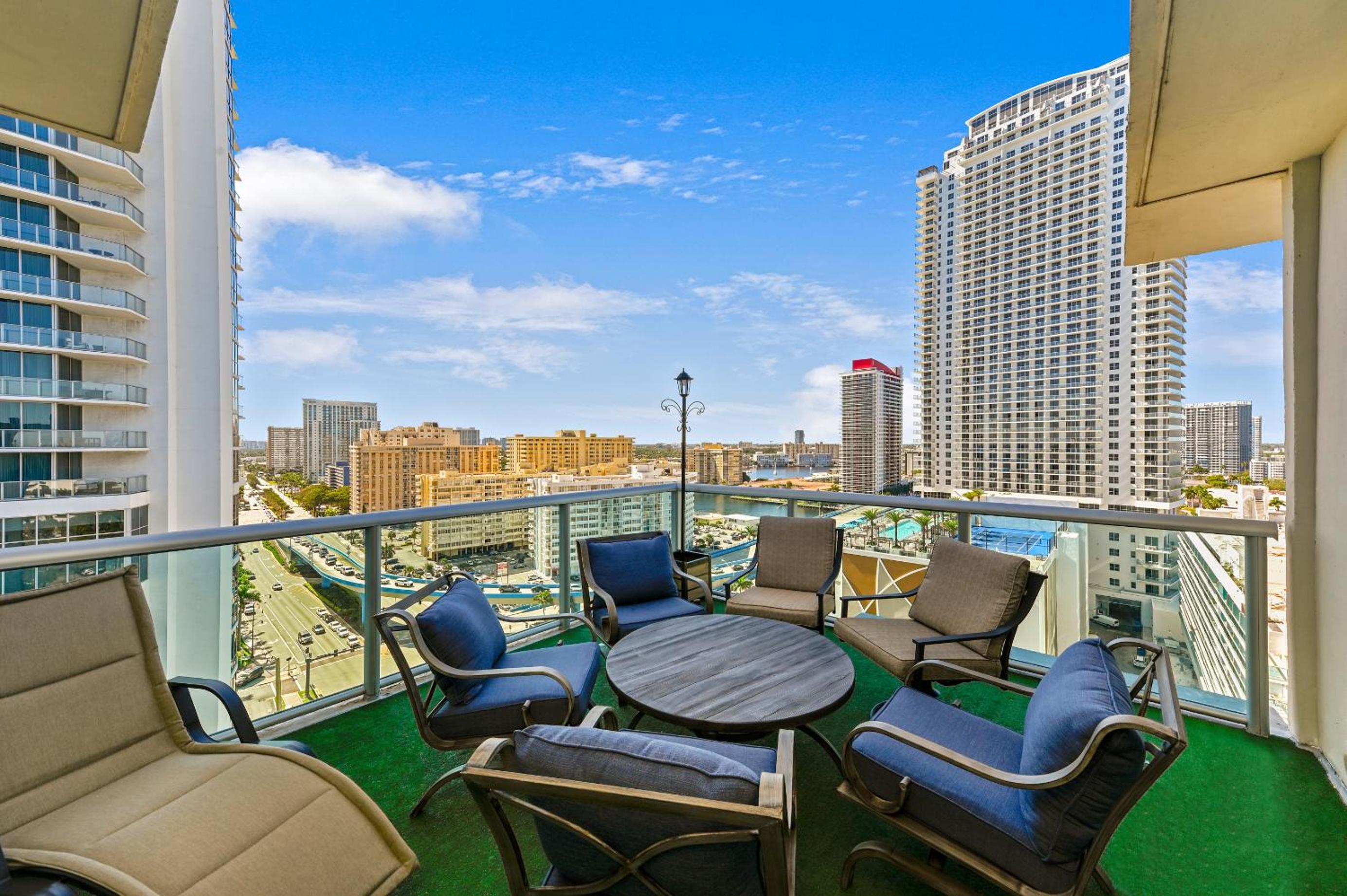 LUXURY PENTHOUSE ON THE BEACH 3/3 OCEANFRONT CONDO view 5