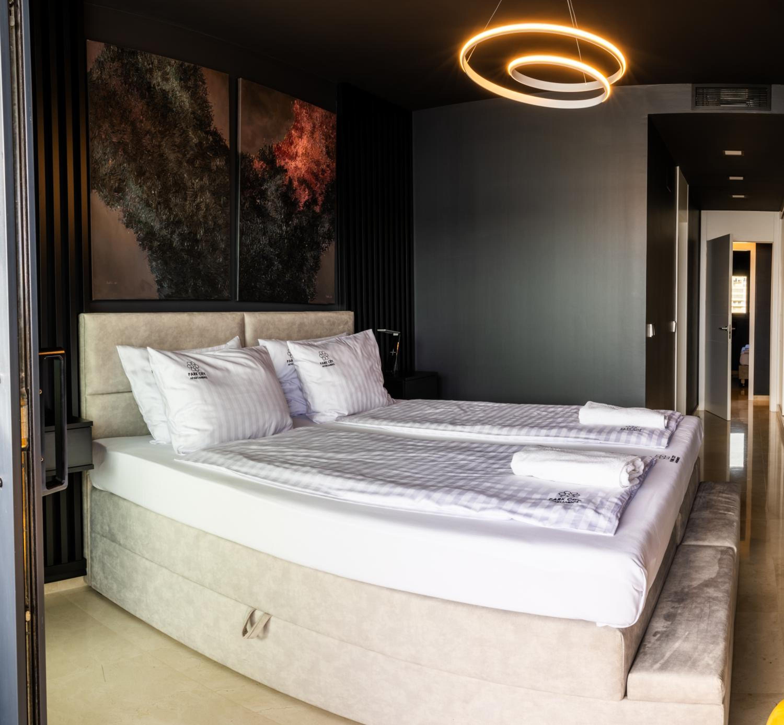 SUNSET CLIFFS VIP APARTMENT