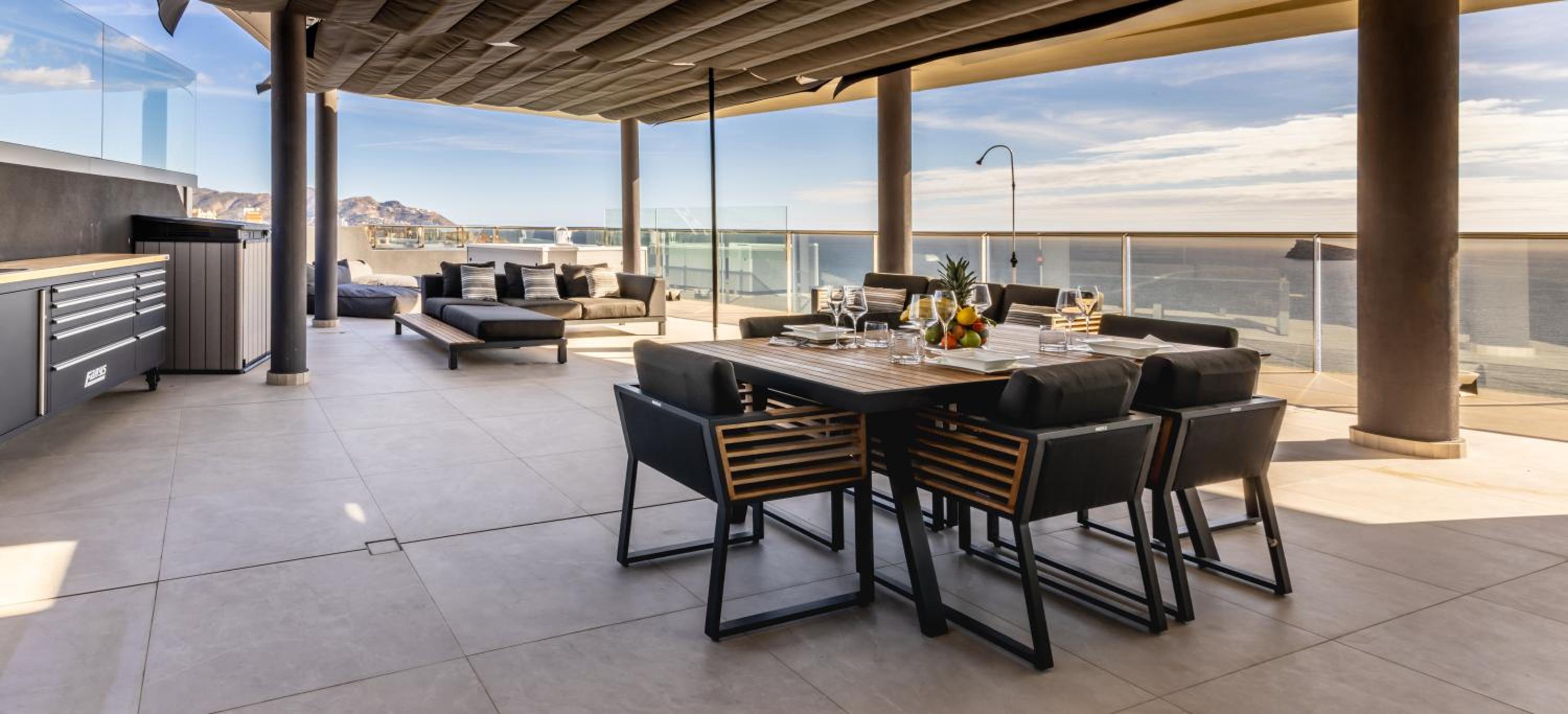 SUNSET CLIFFS VIP APARTMENT
