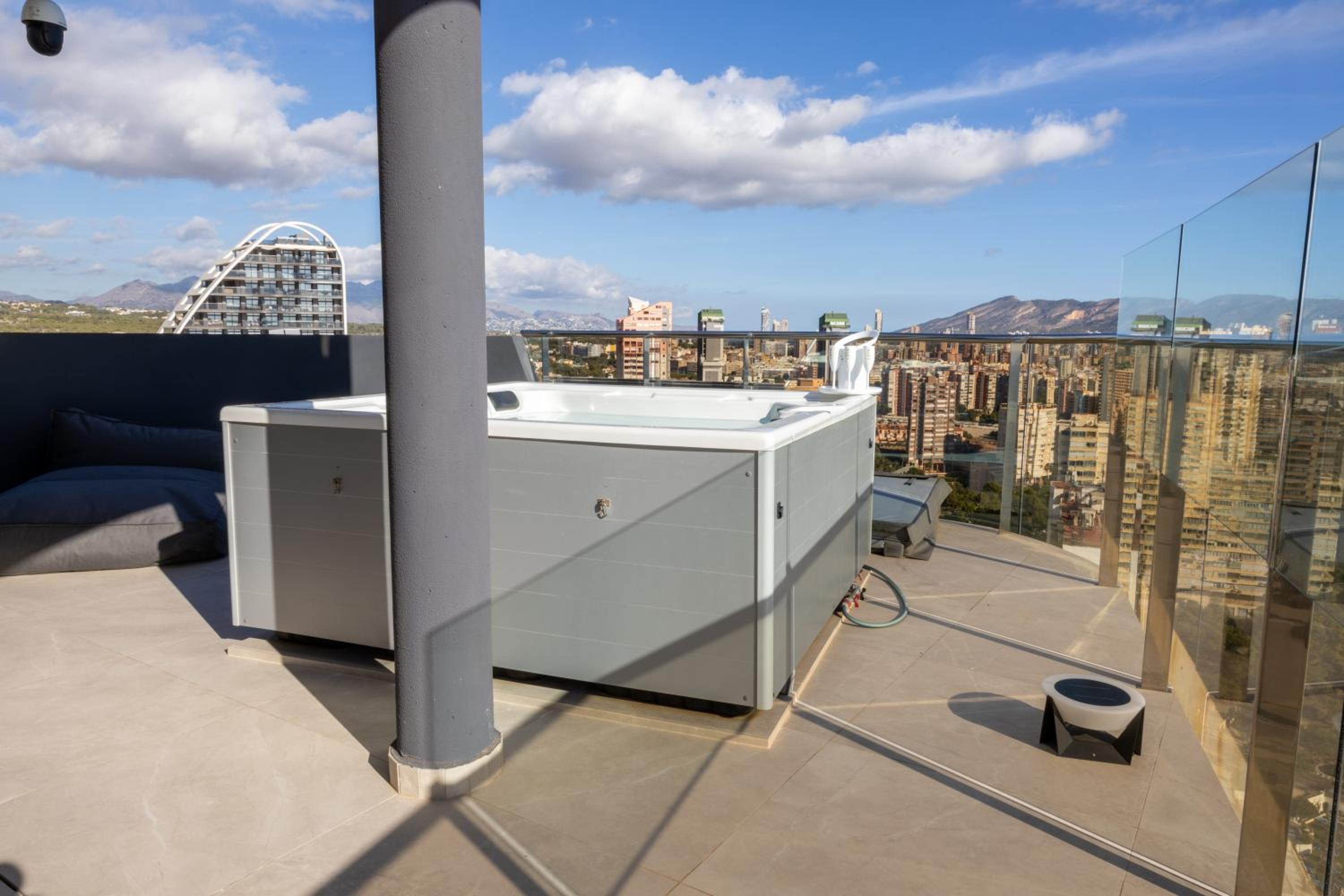 SUNSET CLIFFS VIP APARTMENT