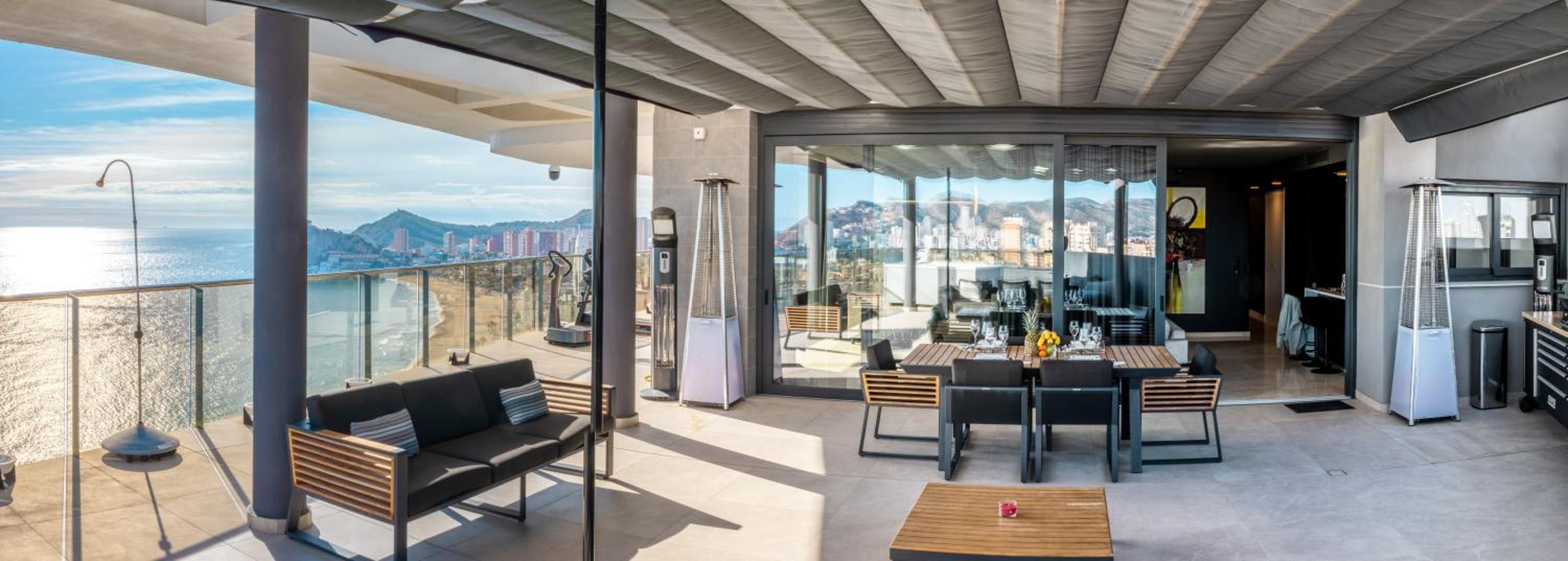 SUNSET CLIFFS VIP APARTMENT